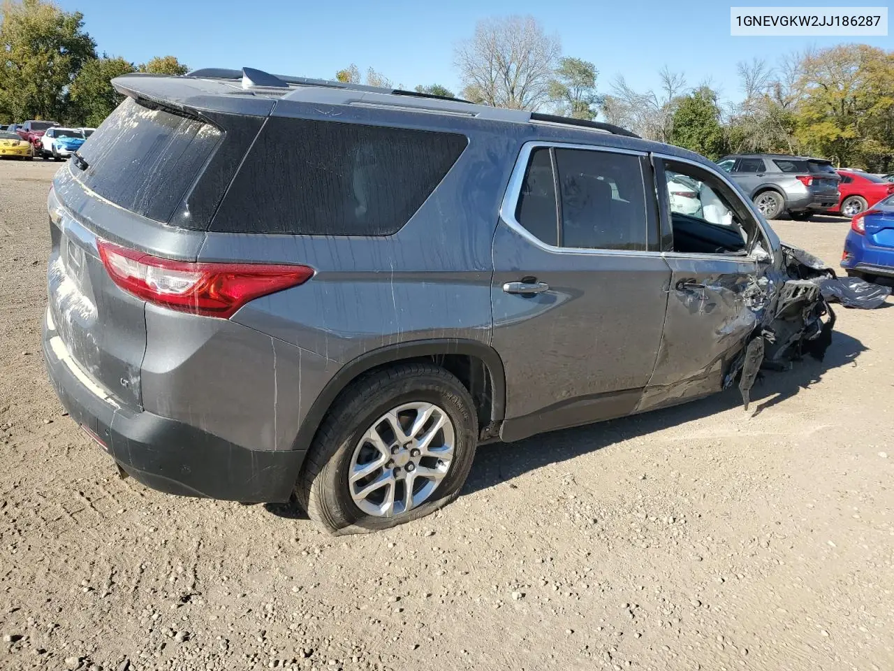 1GNEVGKW2JJ186287 2018 Chevrolet Traverse Lt
