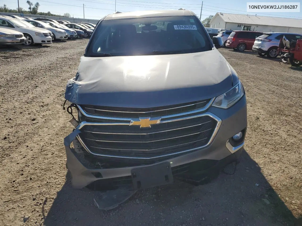 1GNEVGKW2JJ186287 2018 Chevrolet Traverse Lt