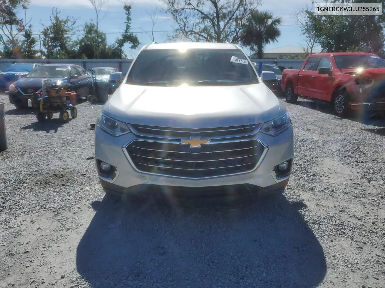 1GNERGKW3JJ255265 2018 Chevrolet Traverse Lt