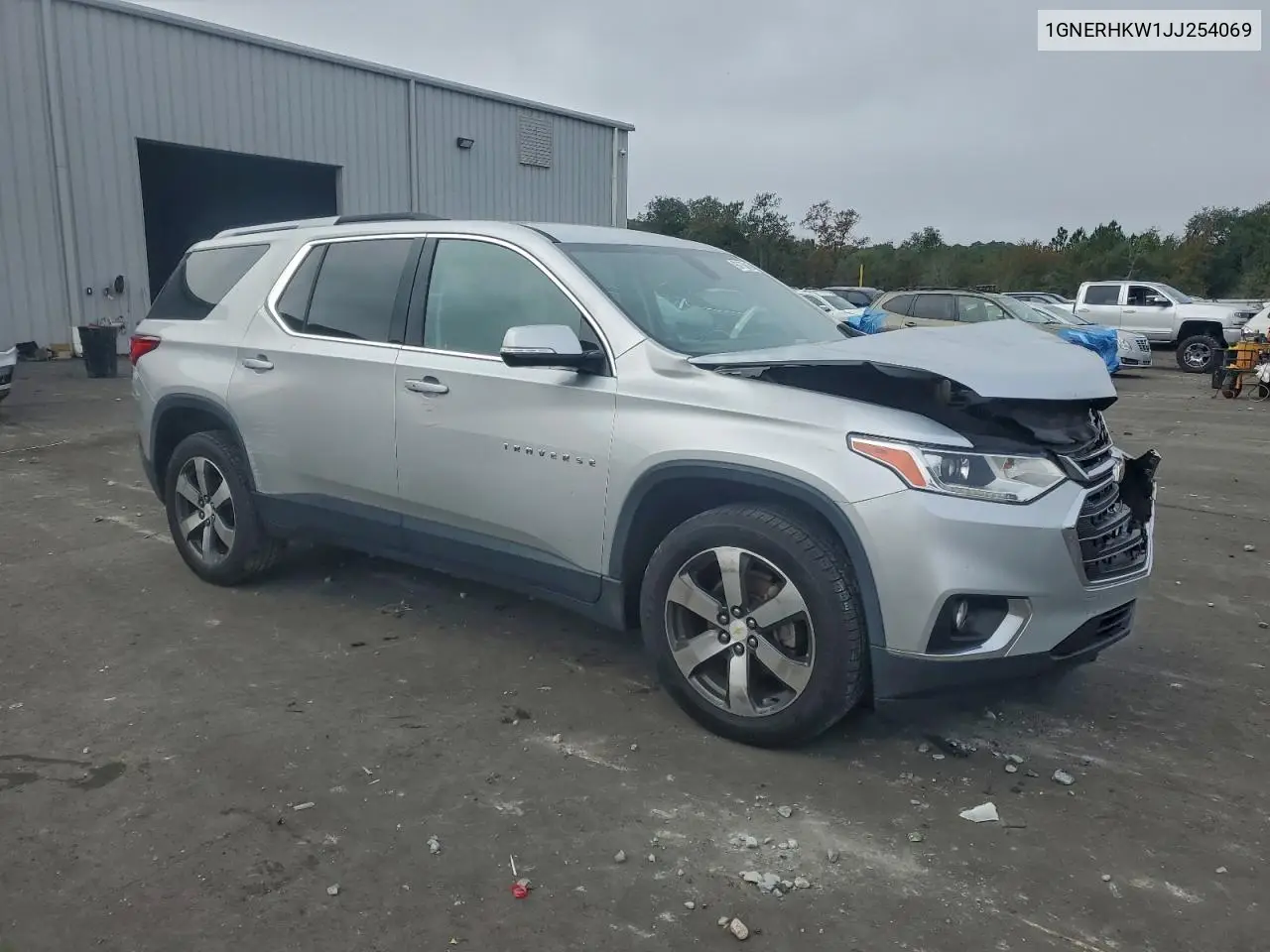 1GNERHKW1JJ254069 2018 Chevrolet Traverse Lt