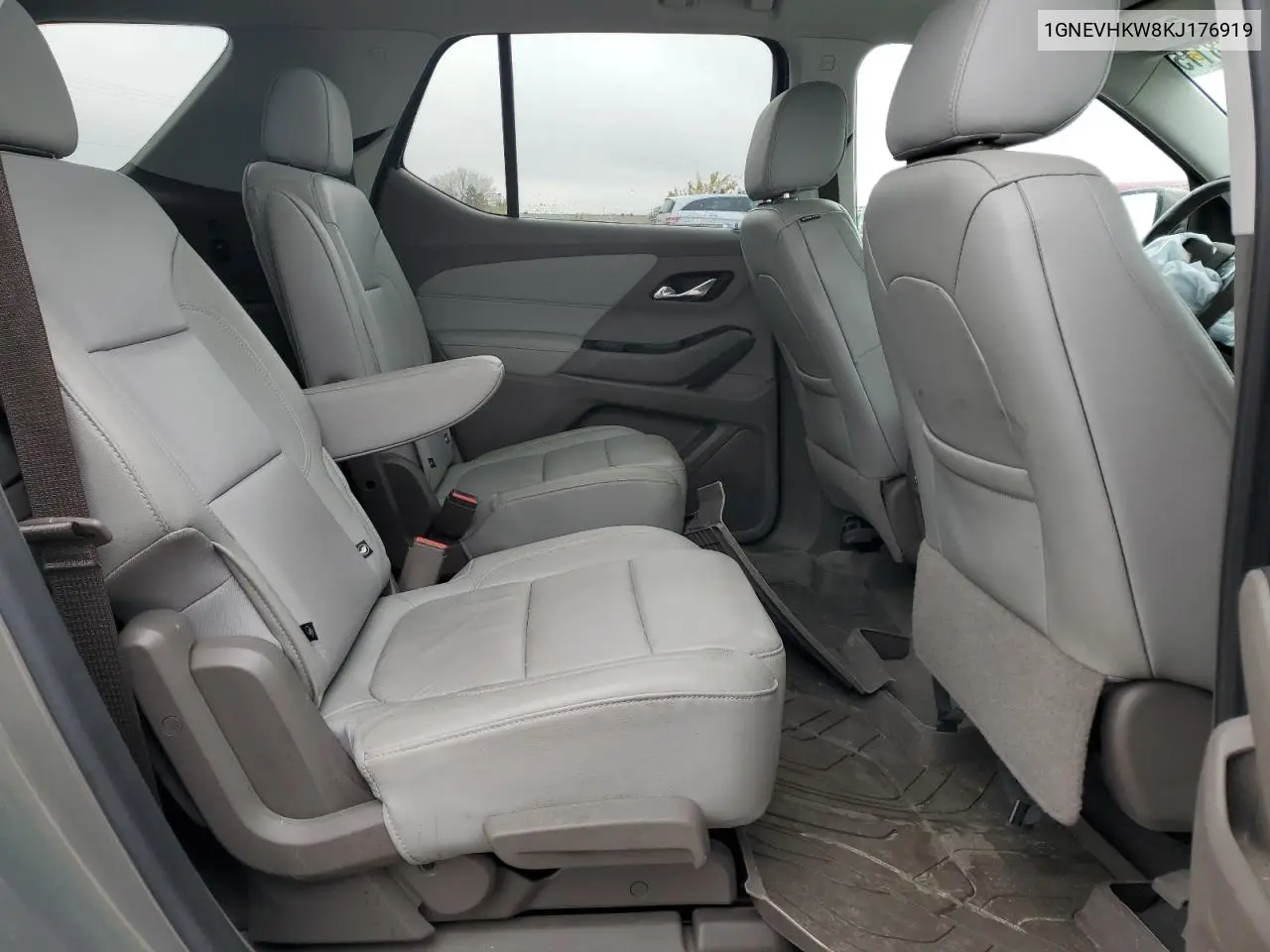 1GNEVHKW8KJ176919 2019 Chevrolet Traverse Lt