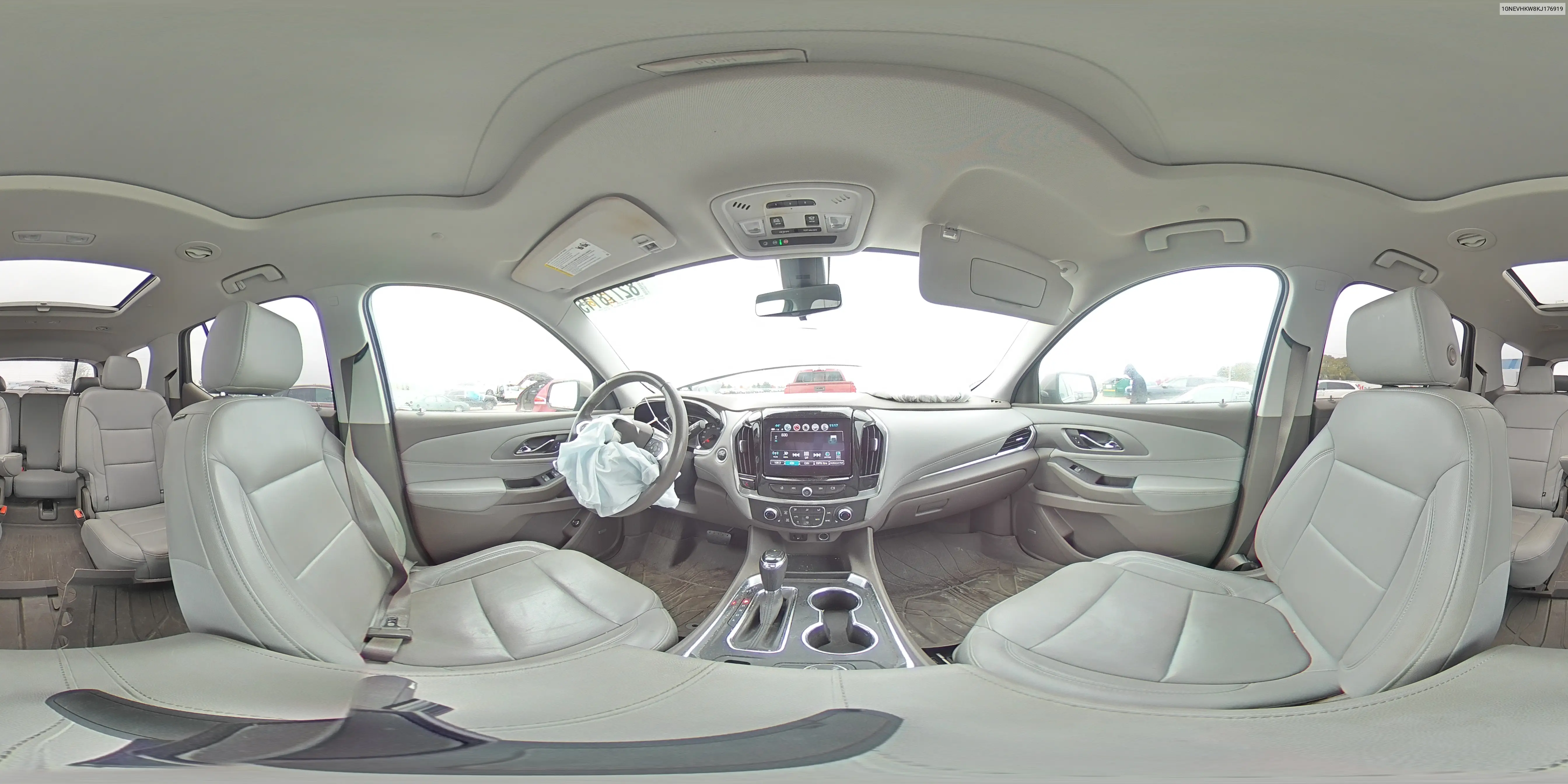 1GNEVHKW8KJ176919 2019 Chevrolet Traverse Lt