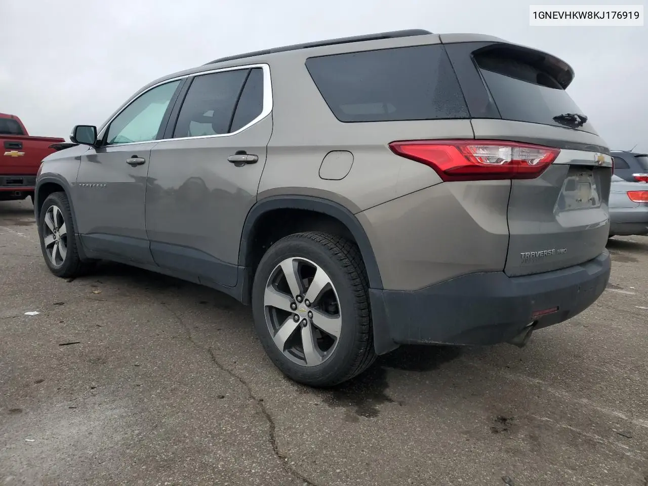 1GNEVHKW8KJ176919 2019 Chevrolet Traverse Lt