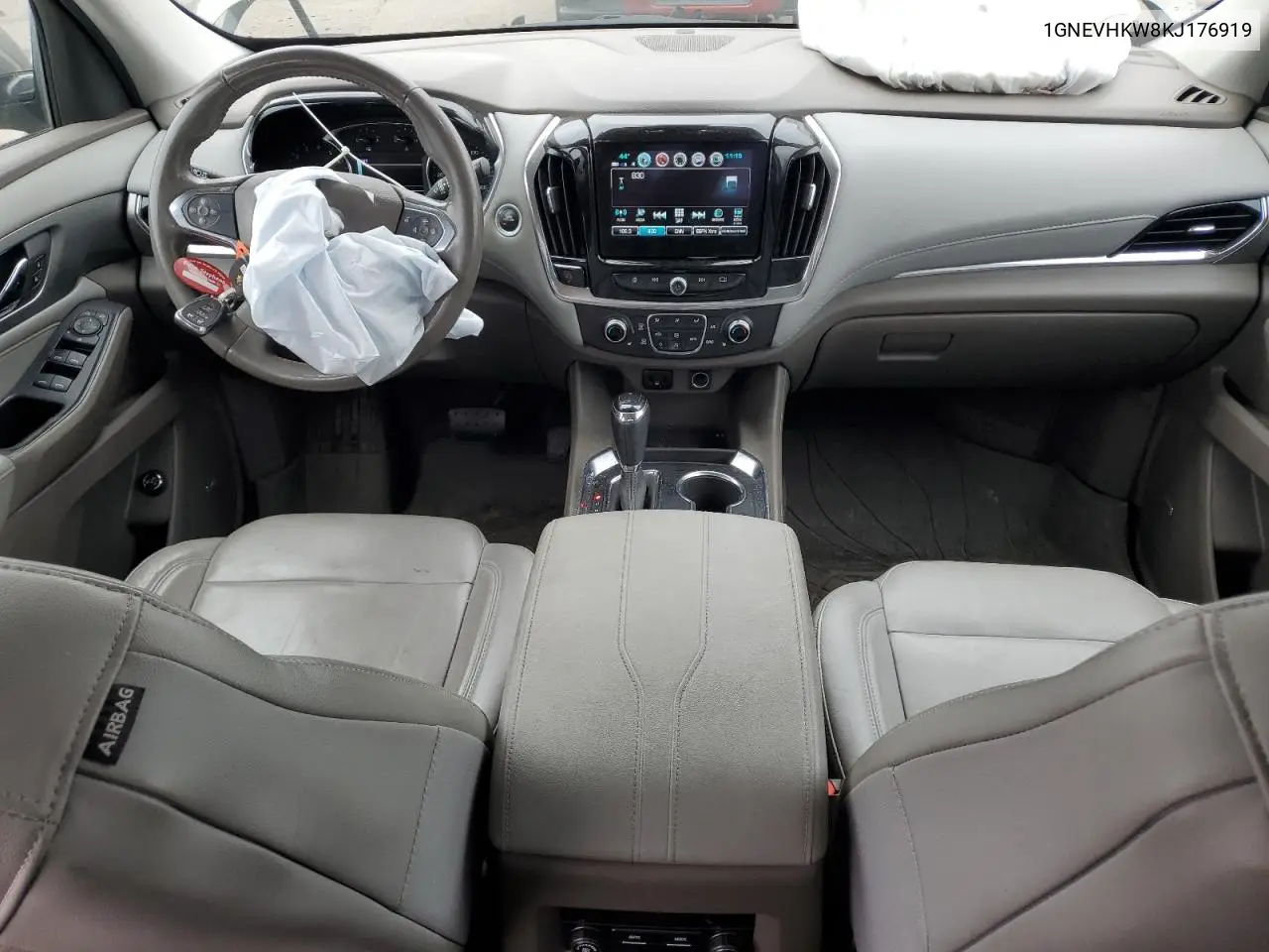 1GNEVHKW8KJ176919 2019 Chevrolet Traverse Lt