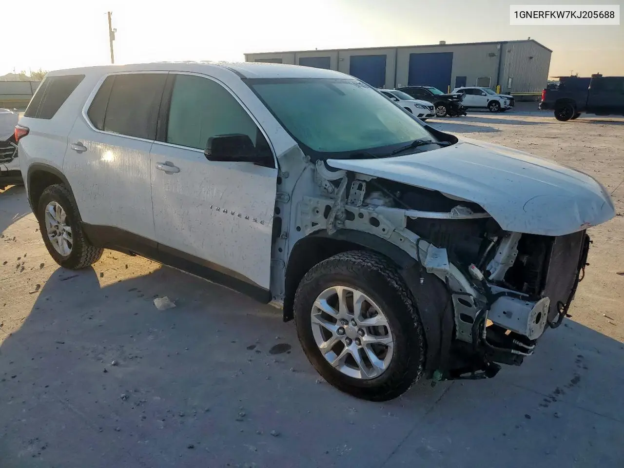 1GNERFKW7KJ205688 2019 Chevrolet Traverse Ls