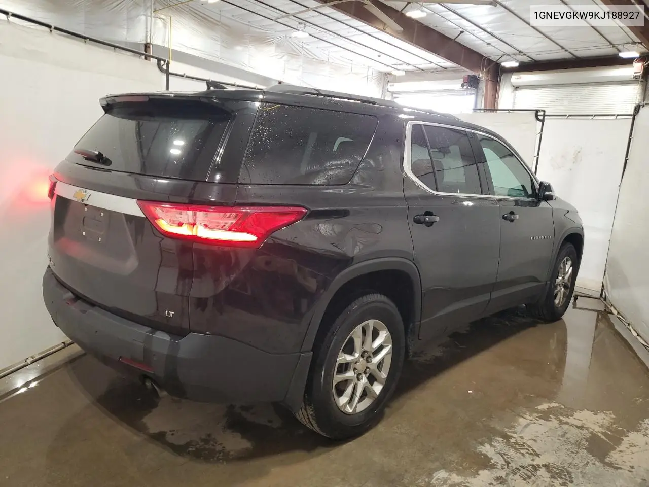 1GNEVGKW9KJ188927 2019 Chevrolet Traverse Lt