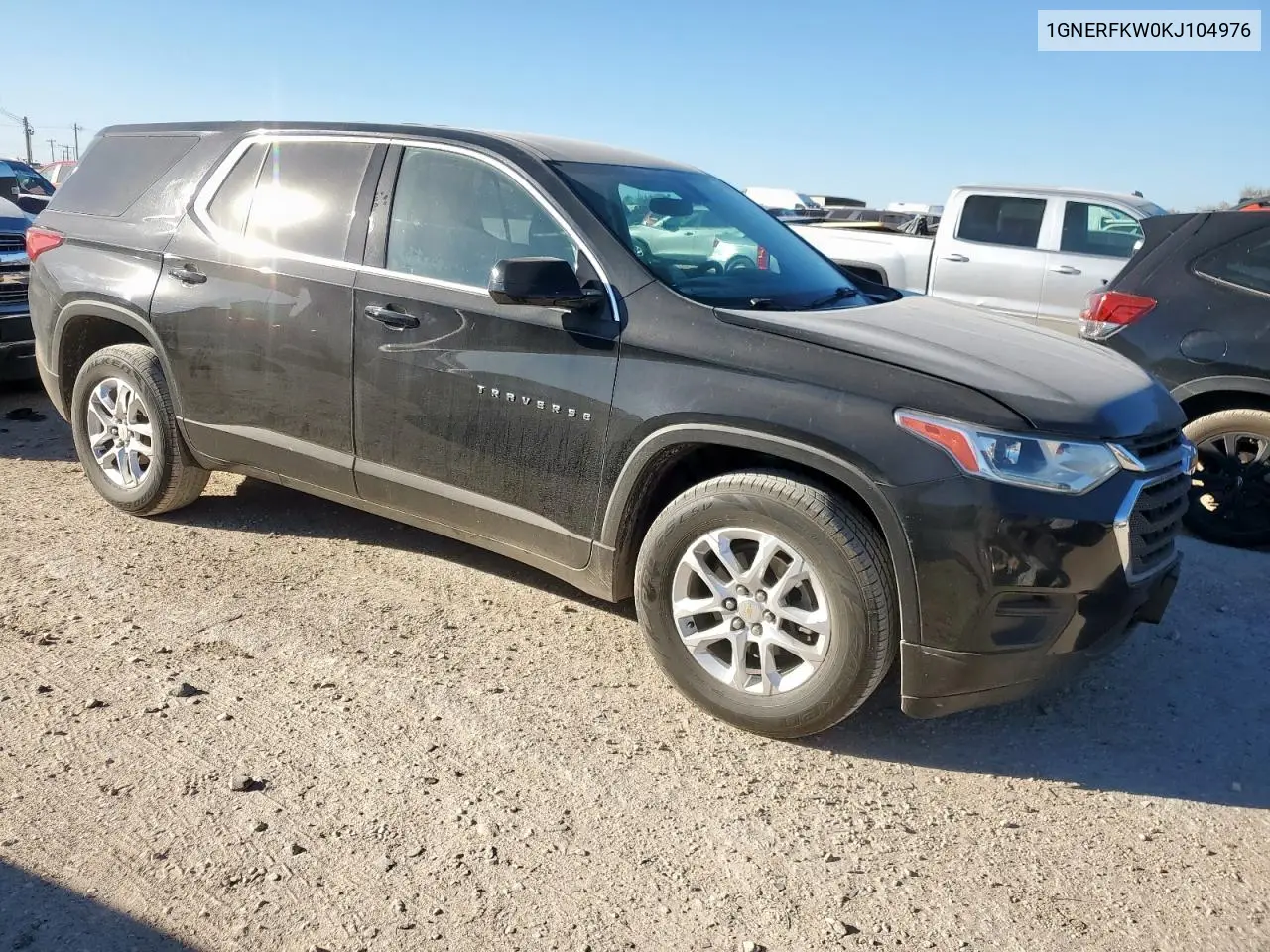 1GNERFKW0KJ104976 2019 Chevrolet Traverse Ls
