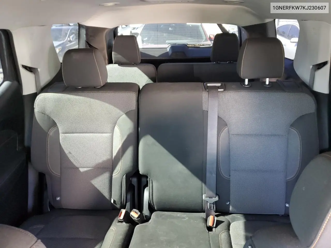 1GNERFKW7KJ230607 2019 Chevrolet Traverse Ls