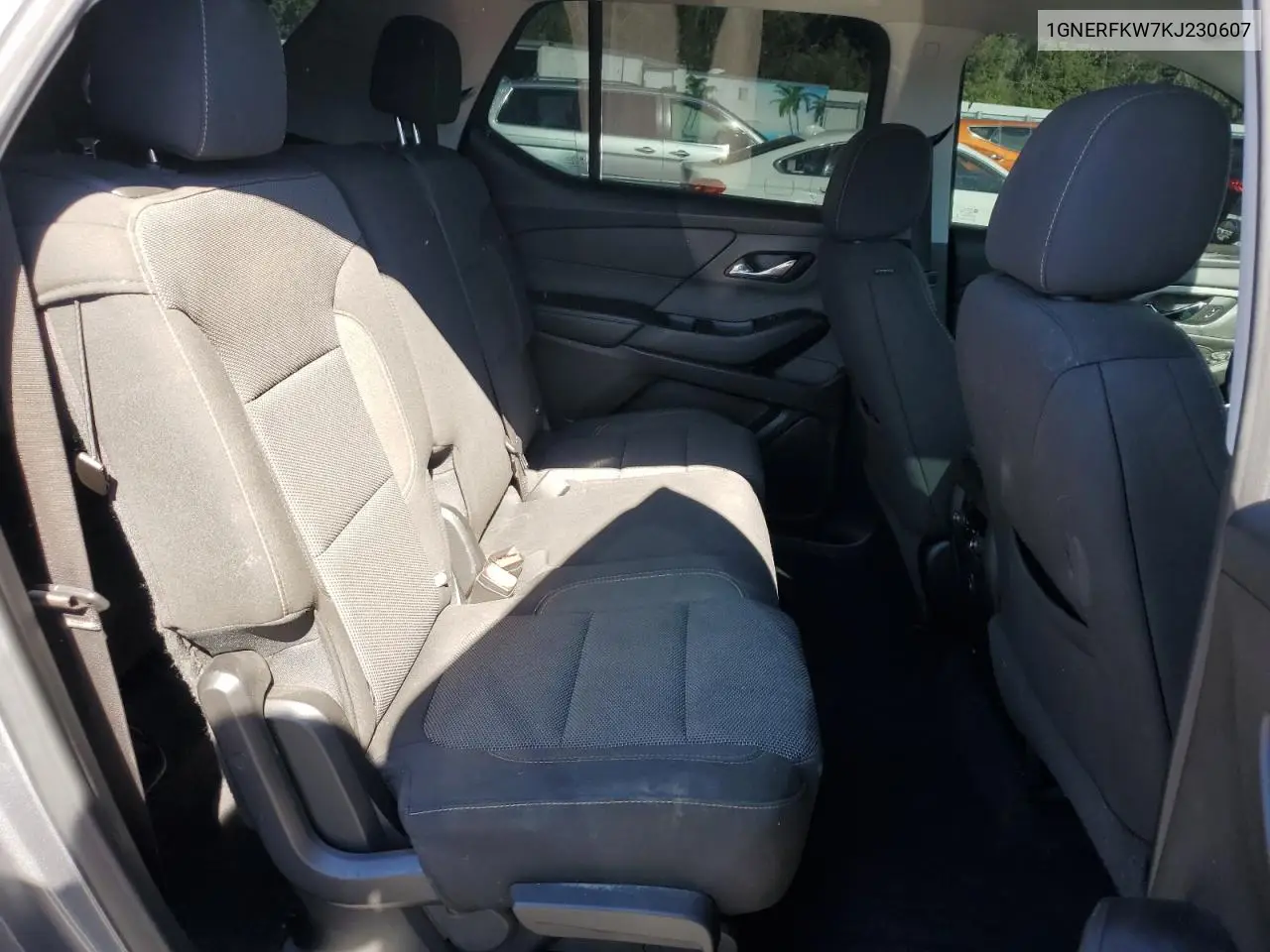 1GNERFKW7KJ230607 2019 Chevrolet Traverse Ls
