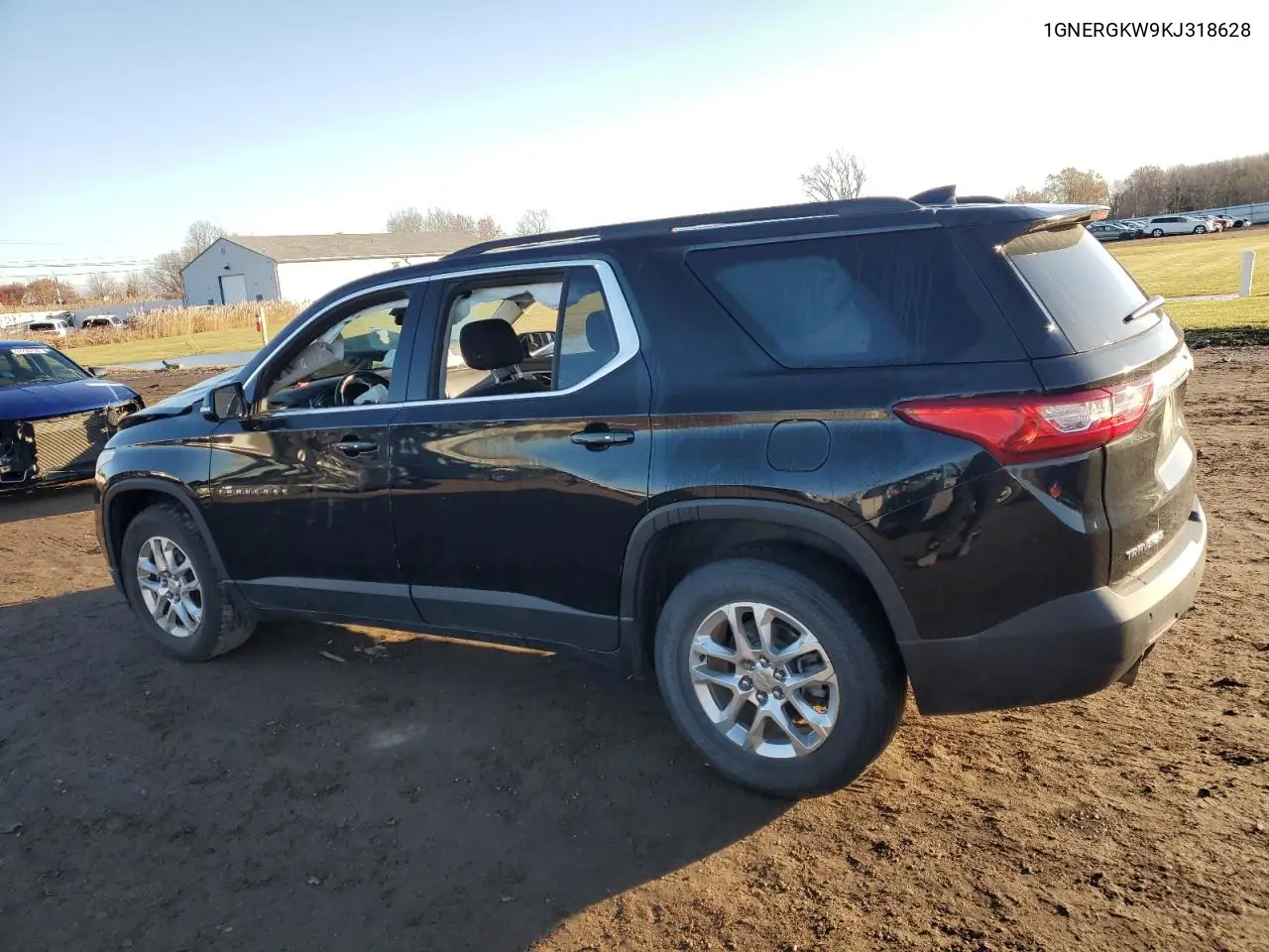 1GNERGKW9KJ318628 2019 Chevrolet Traverse Lt