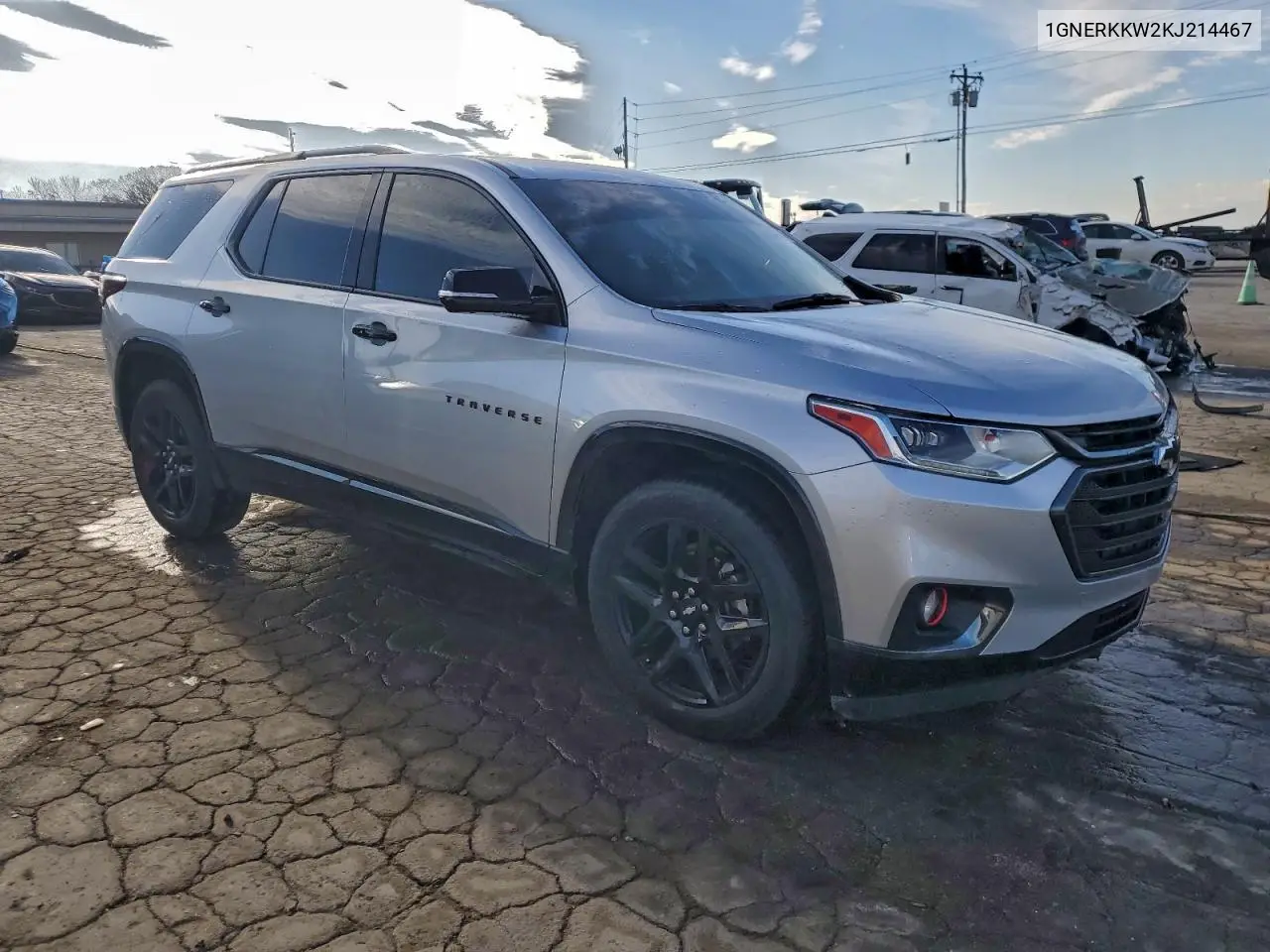 1GNERKKW2KJ214467 2019 Chevrolet Traverse Premier