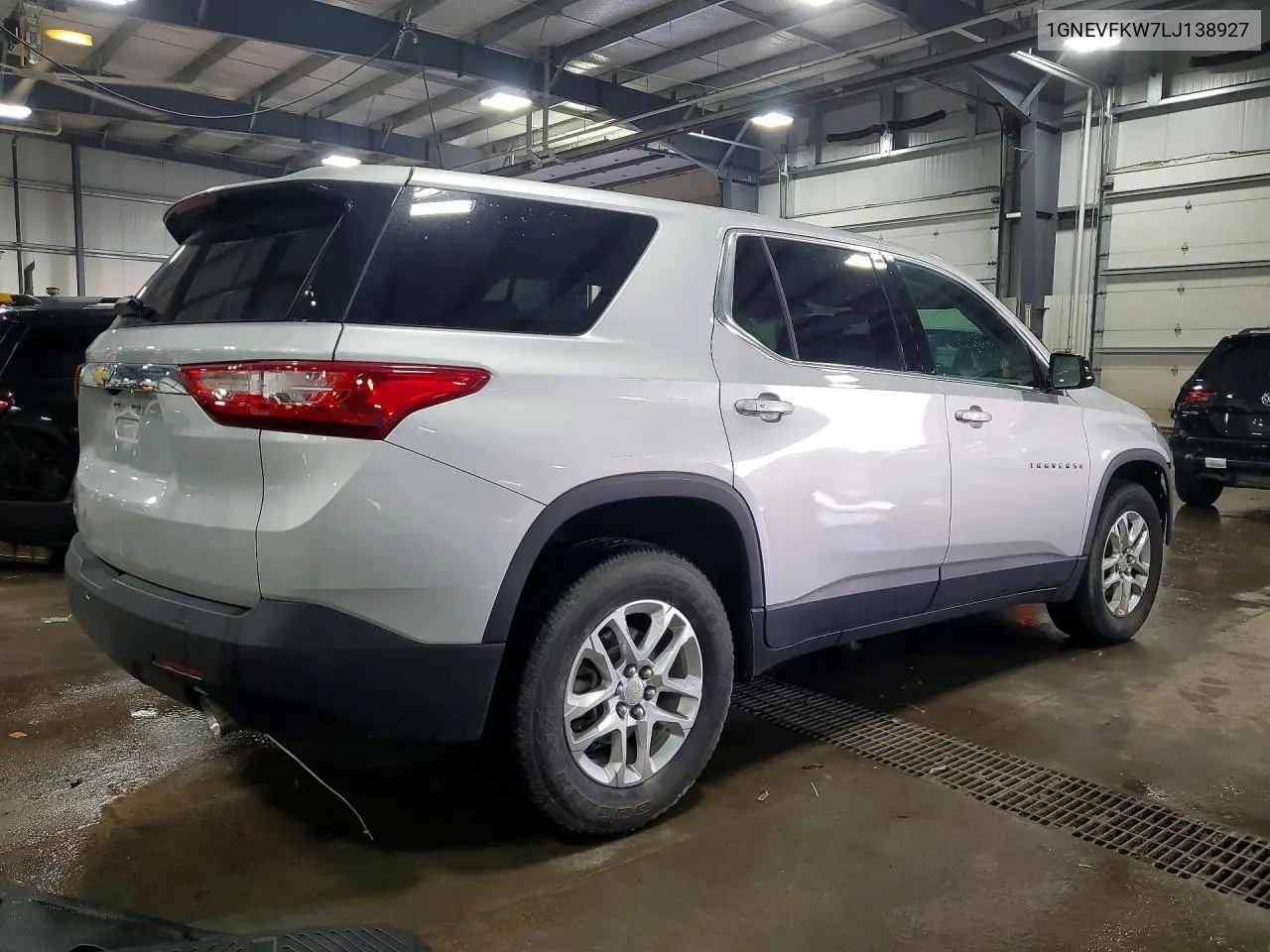 1GNEVFKW7LJ138927 2020 Chevrolet Traverse Ls