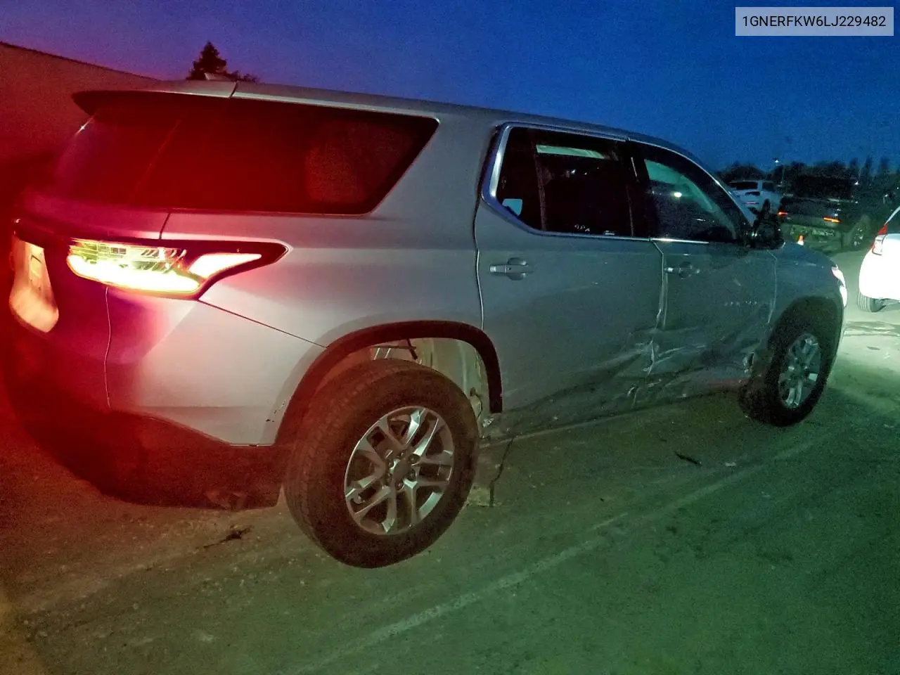 1GNERFKW6LJ229482 2020 Chevrolet Traverse Ls