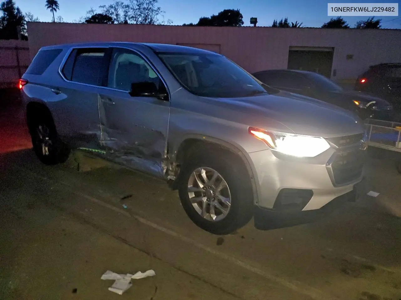 1GNERFKW6LJ229482 2020 Chevrolet Traverse Ls