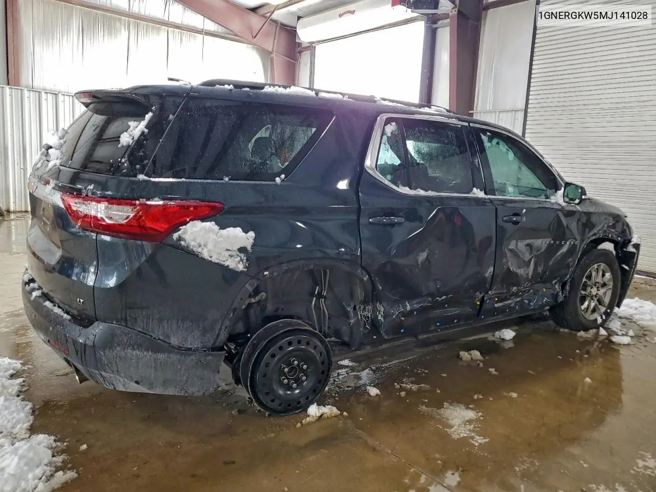 1GNERGKW5MJ141028 2021 Chevrolet Traverse Lt