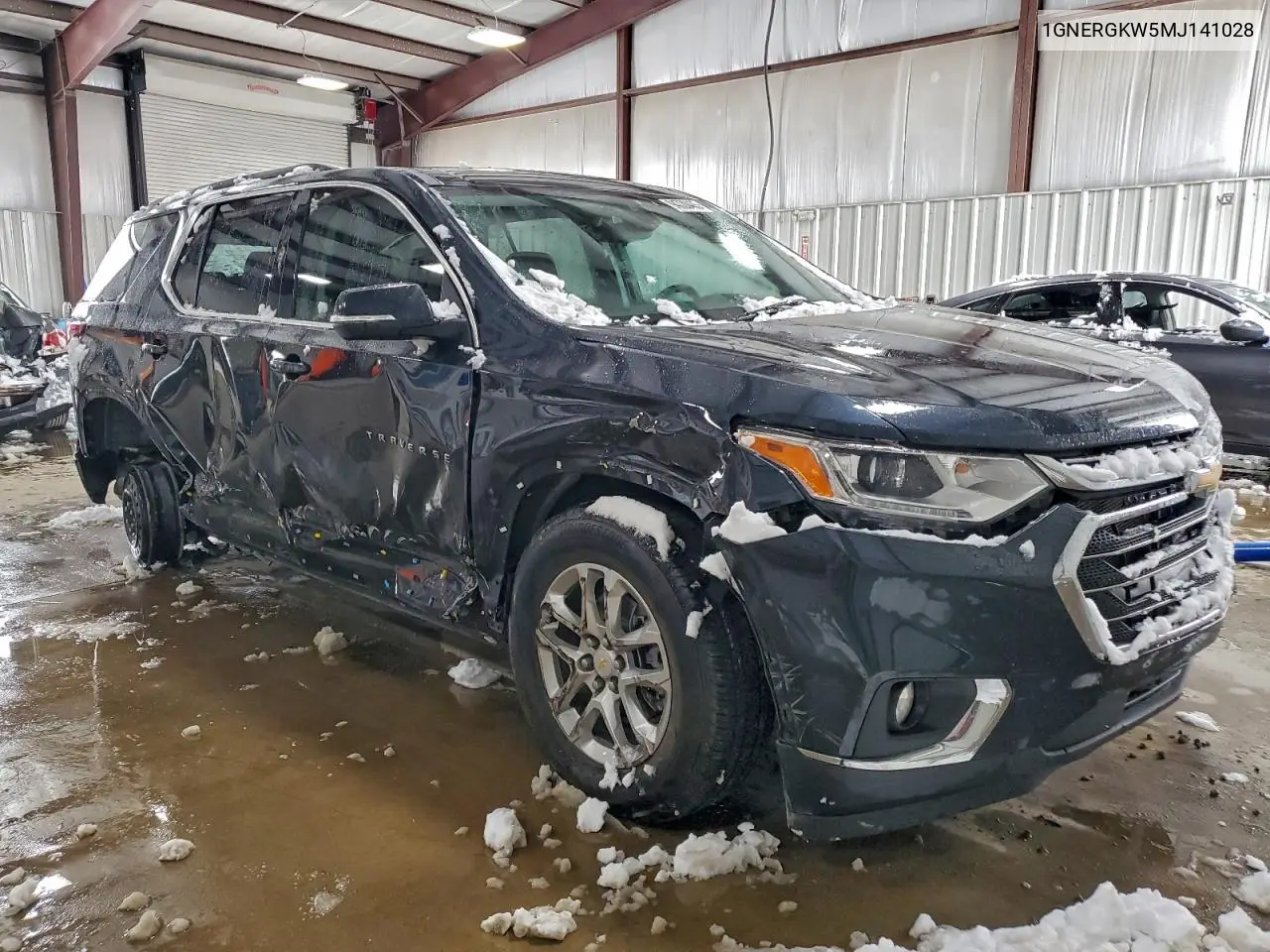 1GNERGKW5MJ141028 2021 Chevrolet Traverse Lt