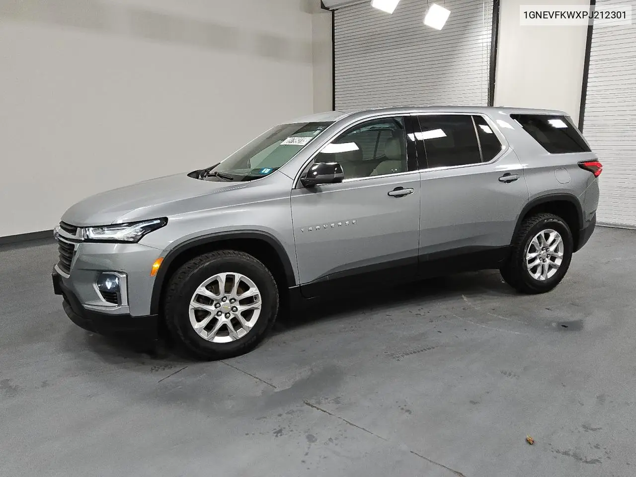 1GNEVFKWXPJ212301 2023 Chevrolet Traverse Ls