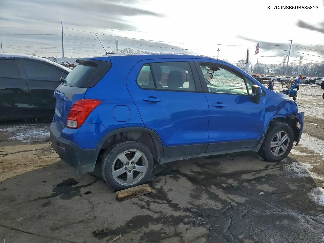 KL7CJNSB5GB585823 2016 Chevrolet Trax Ls