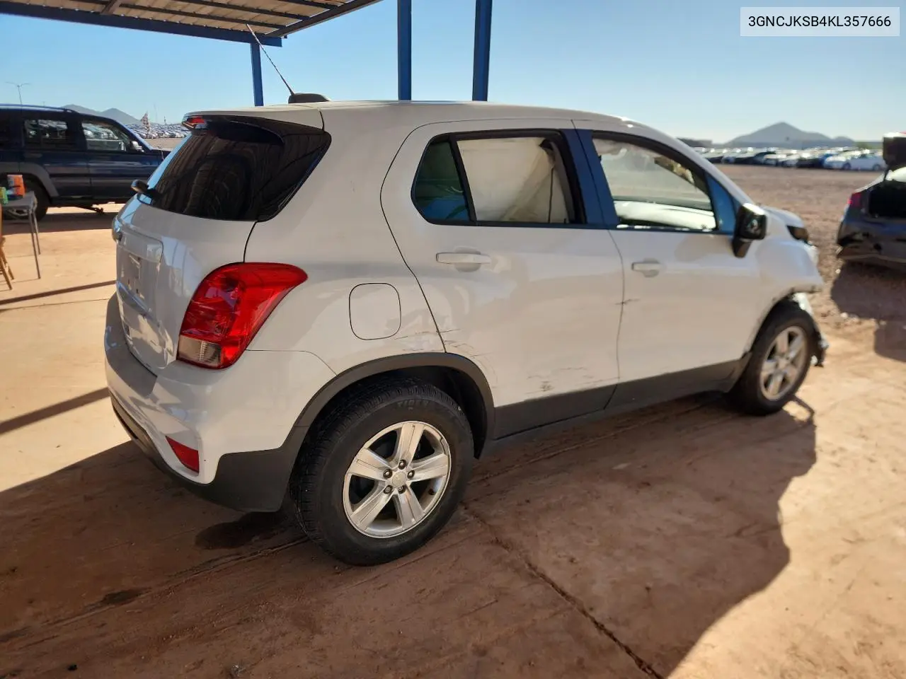 3GNCJKSB4KL357666 2019 Chevrolet Trax Ls