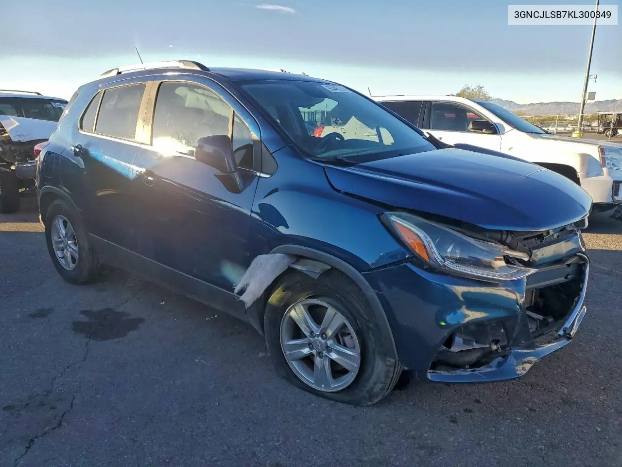 3GNCJLSB7KL300349 2019 Chevrolet Trax 1Lt