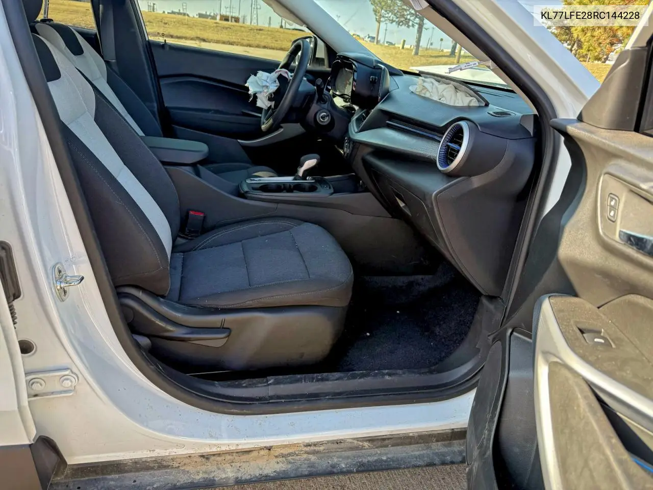 KL77LFE28RC144228 2024 Chevrolet Trax Ls