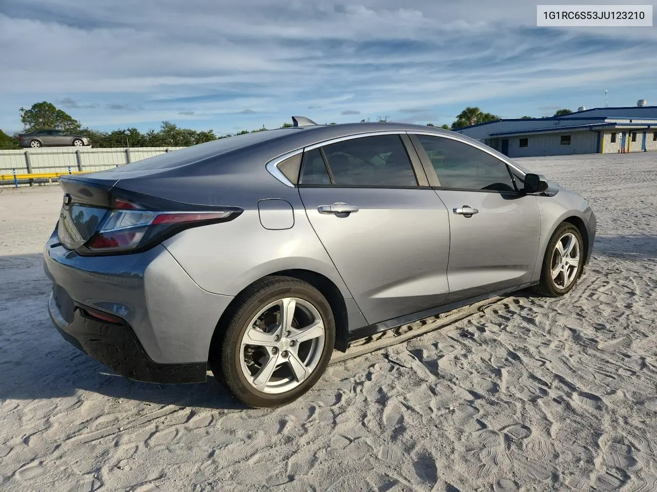 1G1RC6S53JU123210 2018 Chevrolet Volt Lt