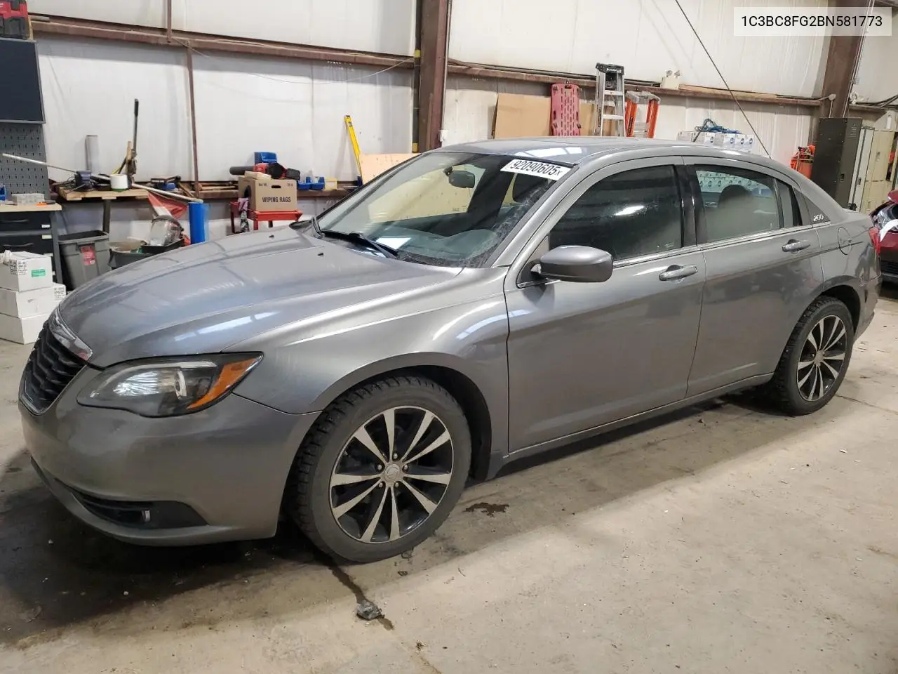 1C3BC8FG2BN581773 2011 Chrysler 200 S