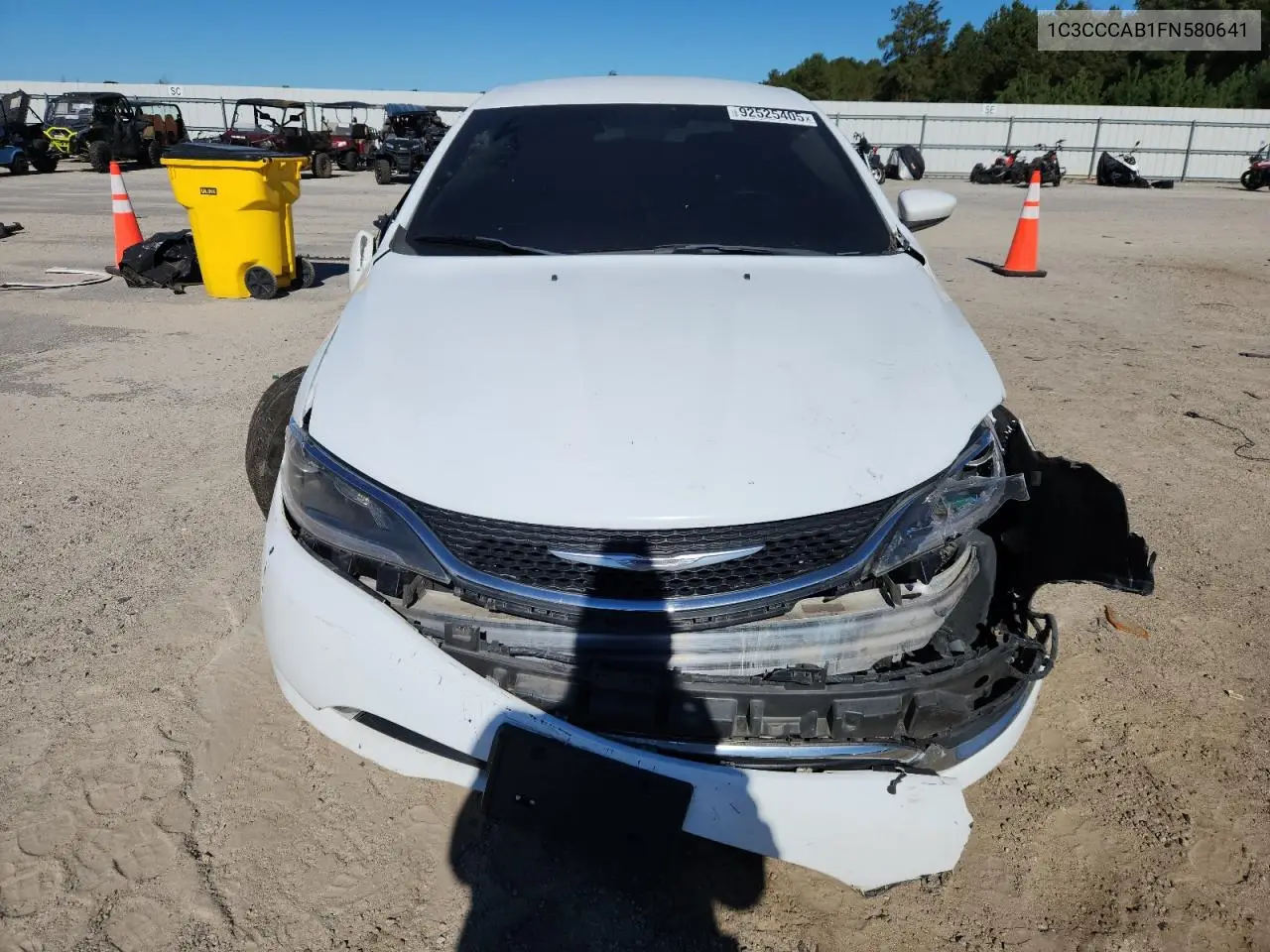 1C3CCCAB1FN580641 2015 Chrysler 200 Limited