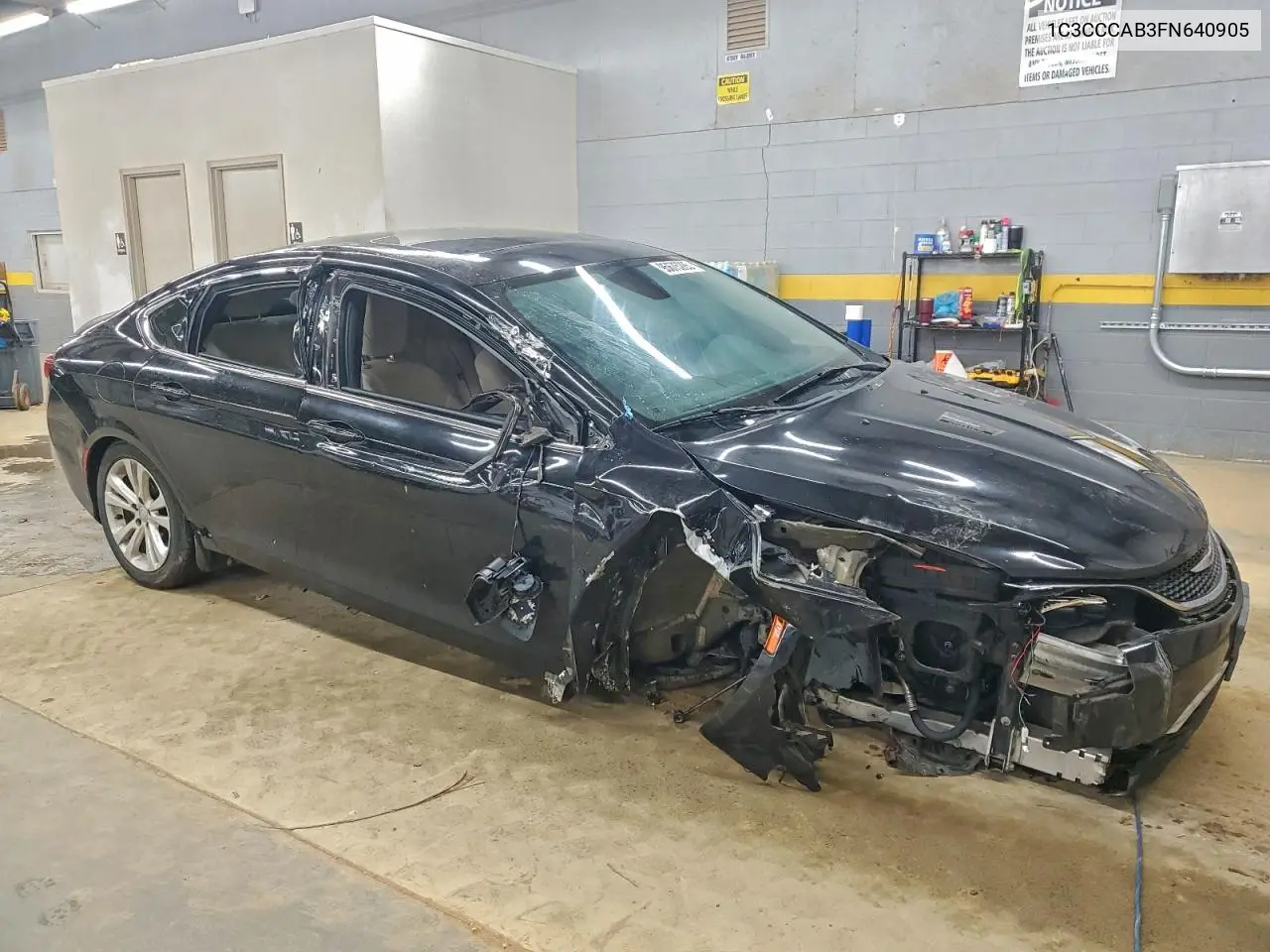 1C3CCCAB3FN640905 2015 Chrysler 200 Limited
