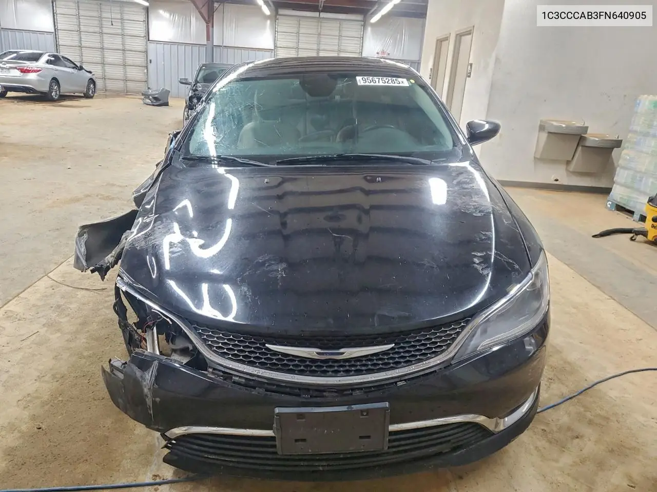 1C3CCCAB3FN640905 2015 Chrysler 200 Limited