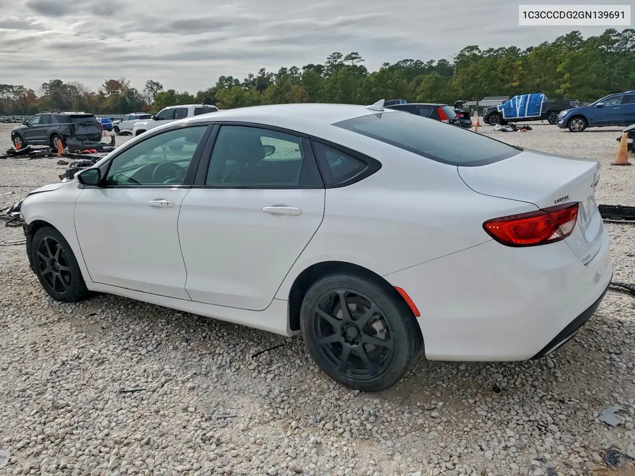 1C3CCCDG2GN139691 2016 Chrysler 200 S