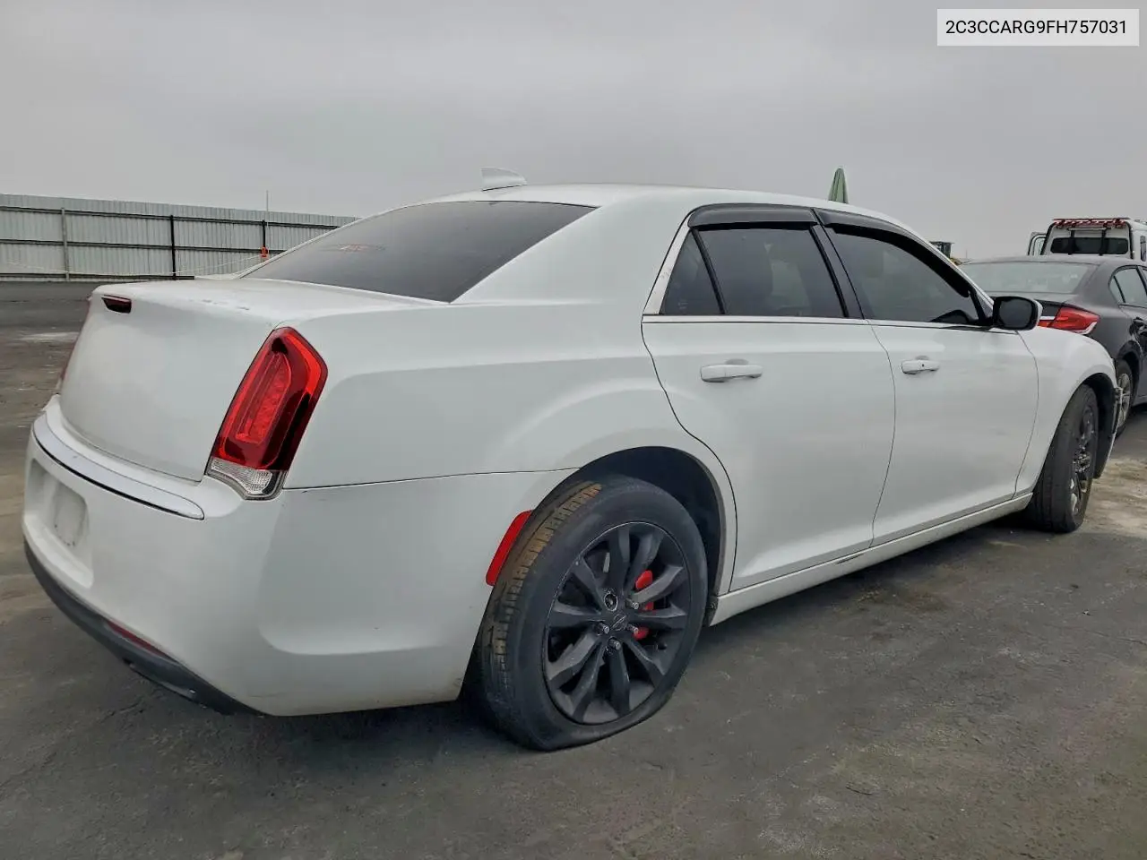 2C3CCARG9FH757031 2015 Chrysler 300 Limited