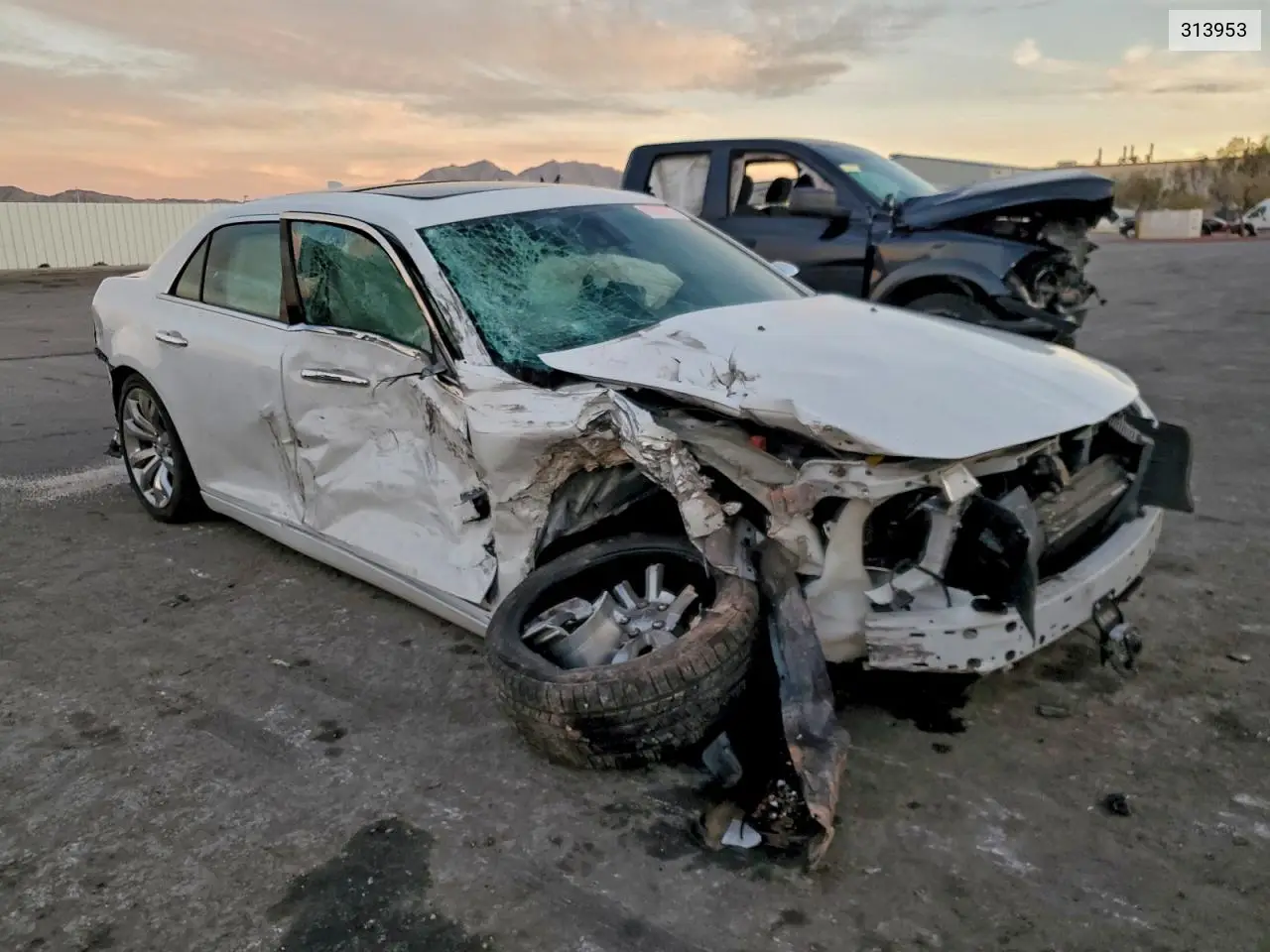 313953 2018 Chrysler 300 Limite
