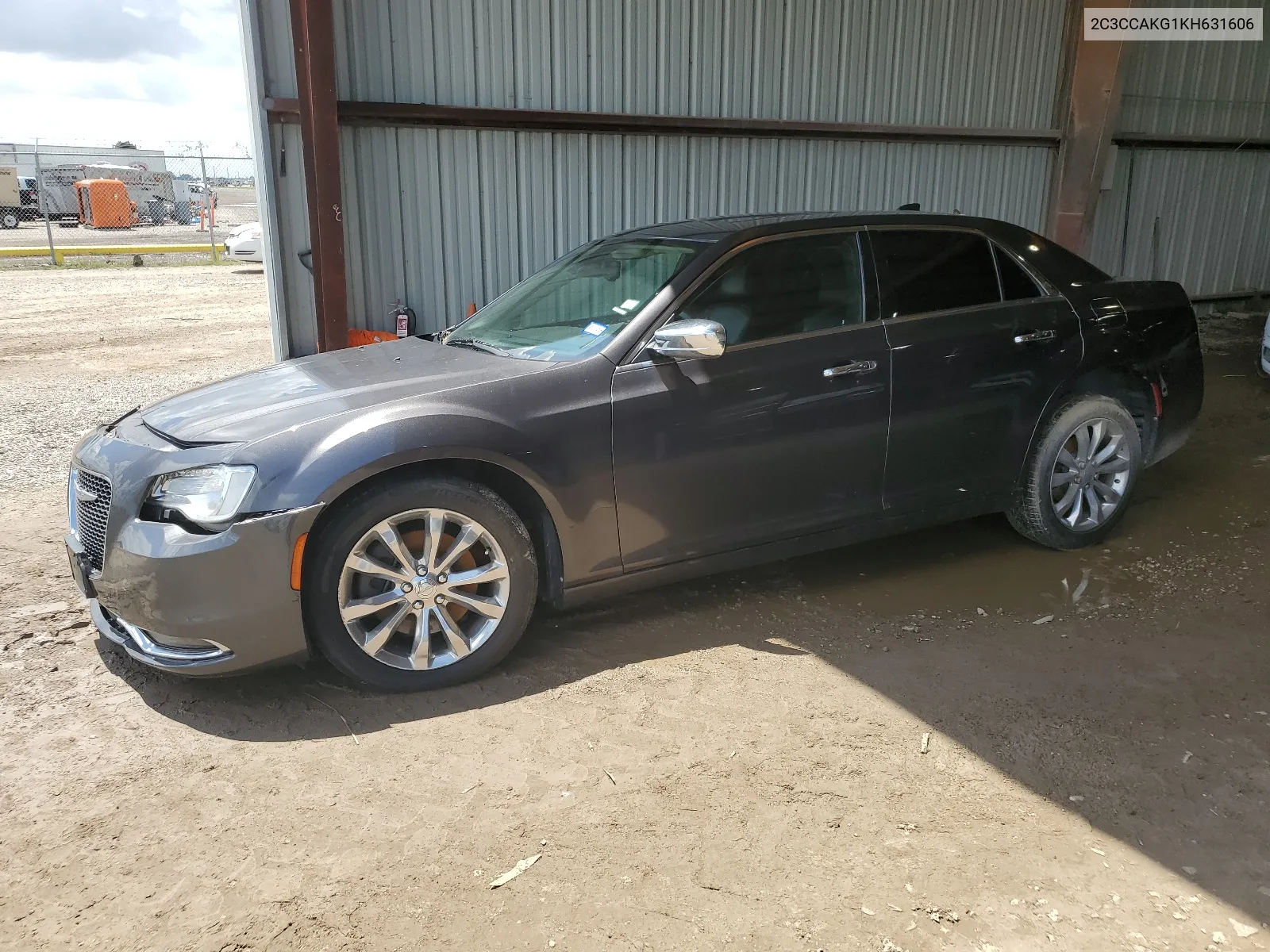 2C3CCAKG1KH631606 2019 Chrysler 300 Limited