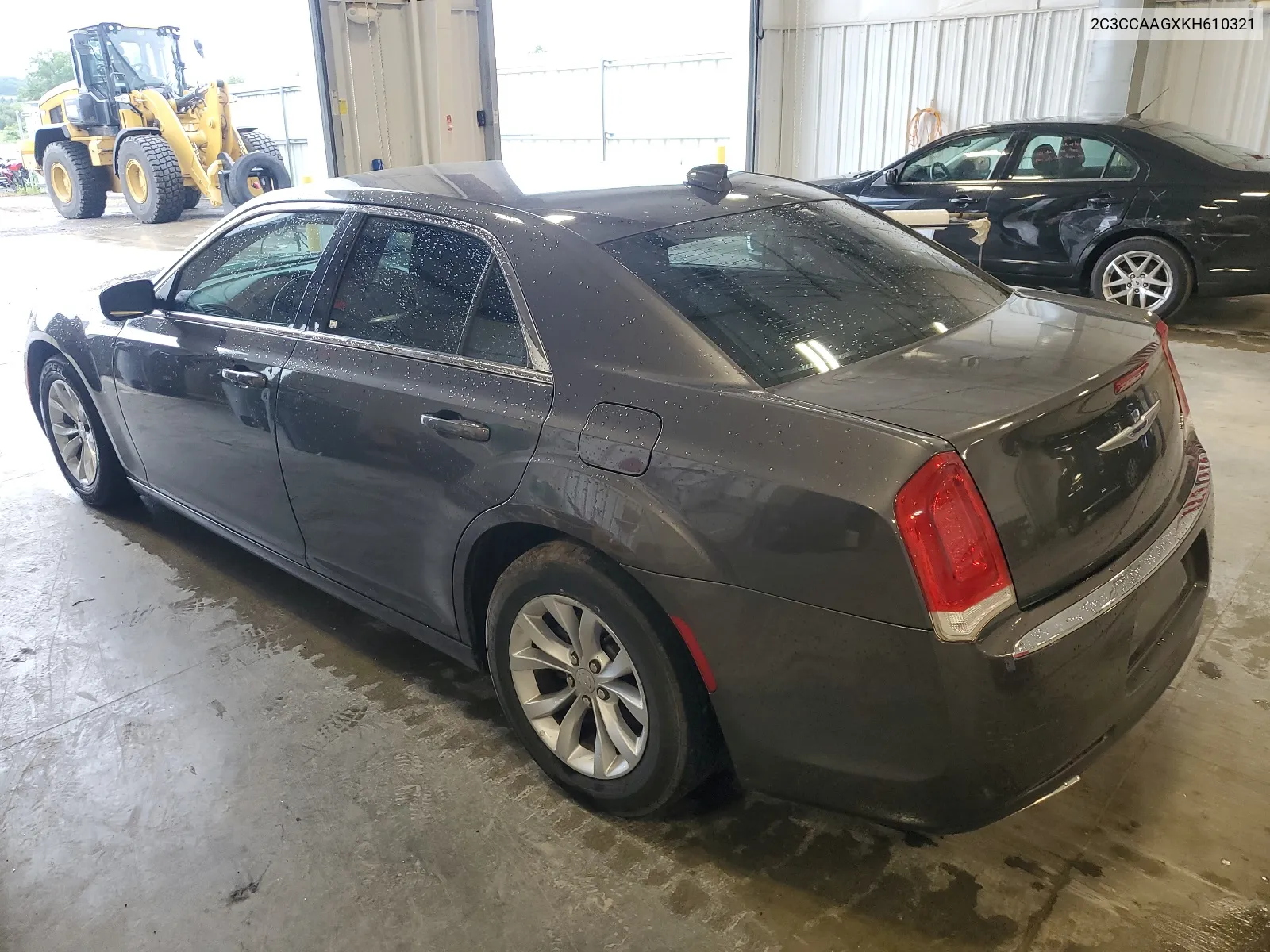 2C3CCAAGXKH610321 2019 Chrysler 300 Touring