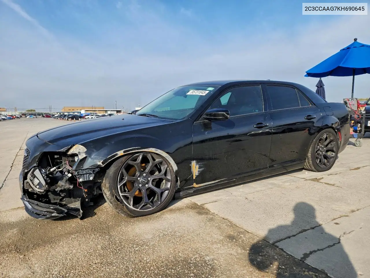 2C3CCAAG7KH690645 2019 Chrysler 300 Touring