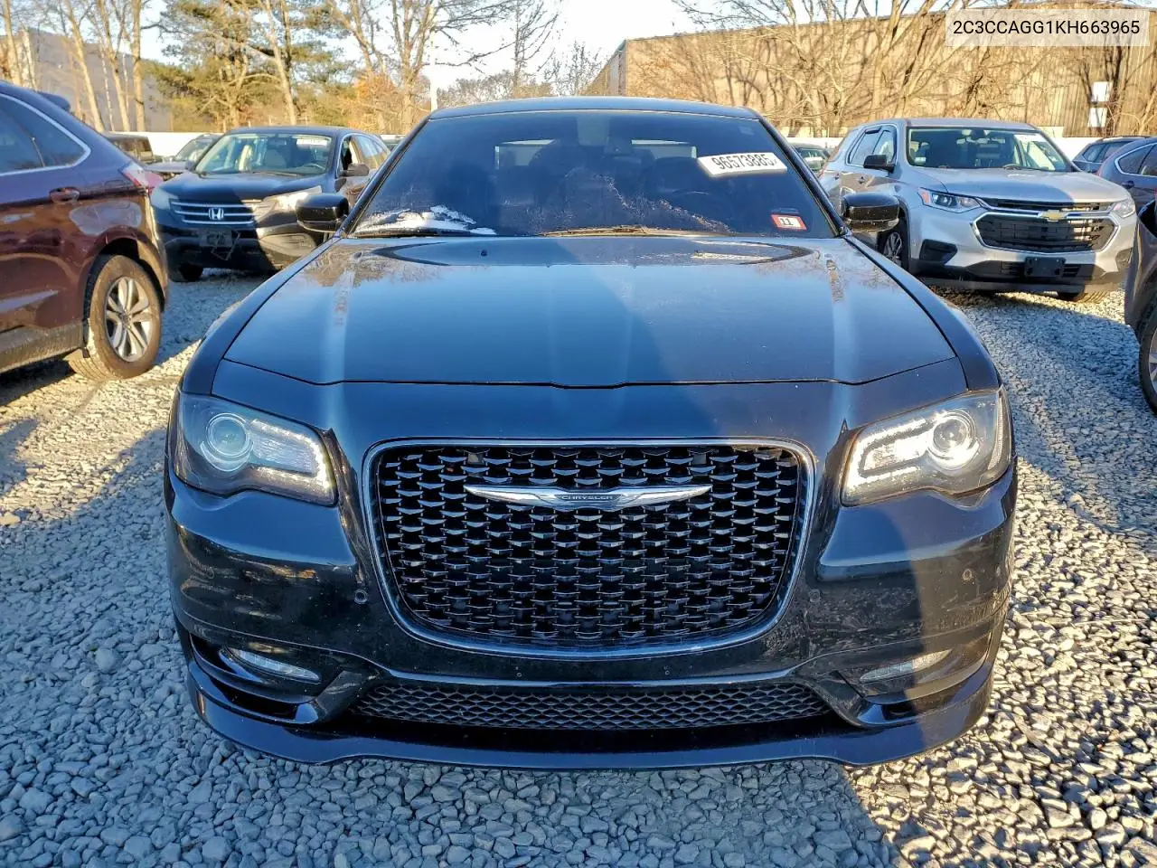 2C3CCAGG1KH663965 2019 Chrysler 300 S