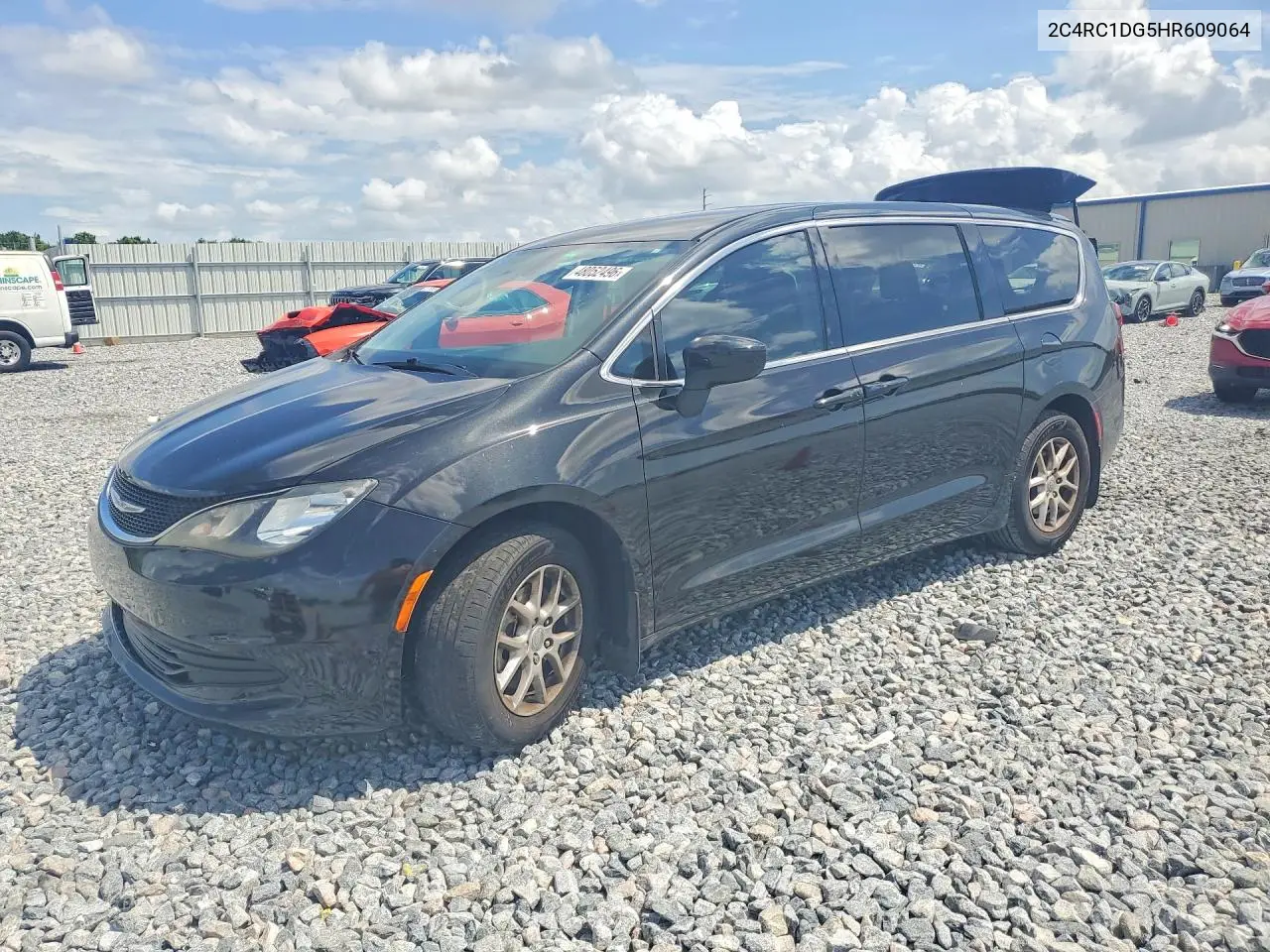 2017 Chrysler Pacifica Touring