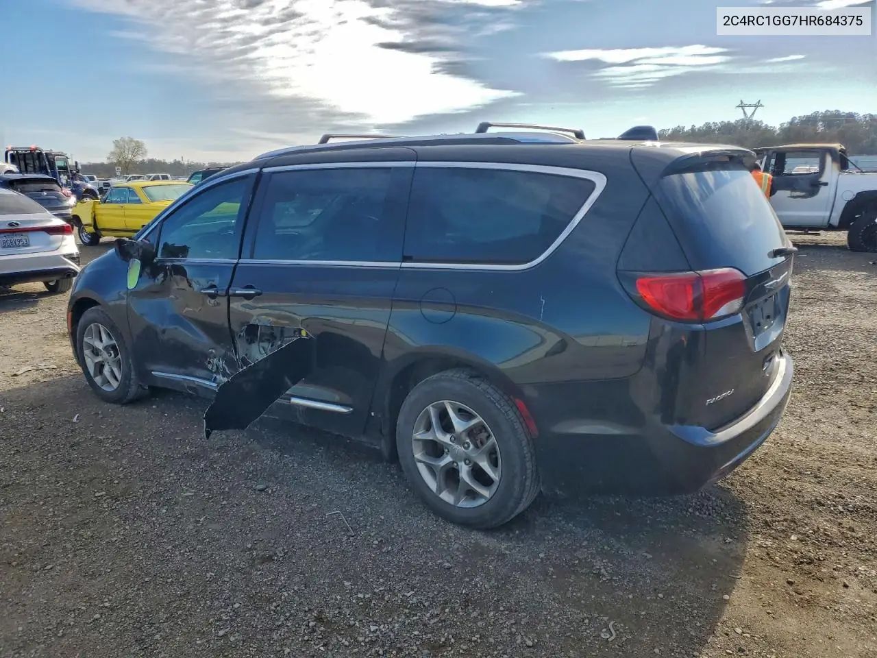 2C4RC1GG7HR684375 2017 Chrysler Pacifica Limited