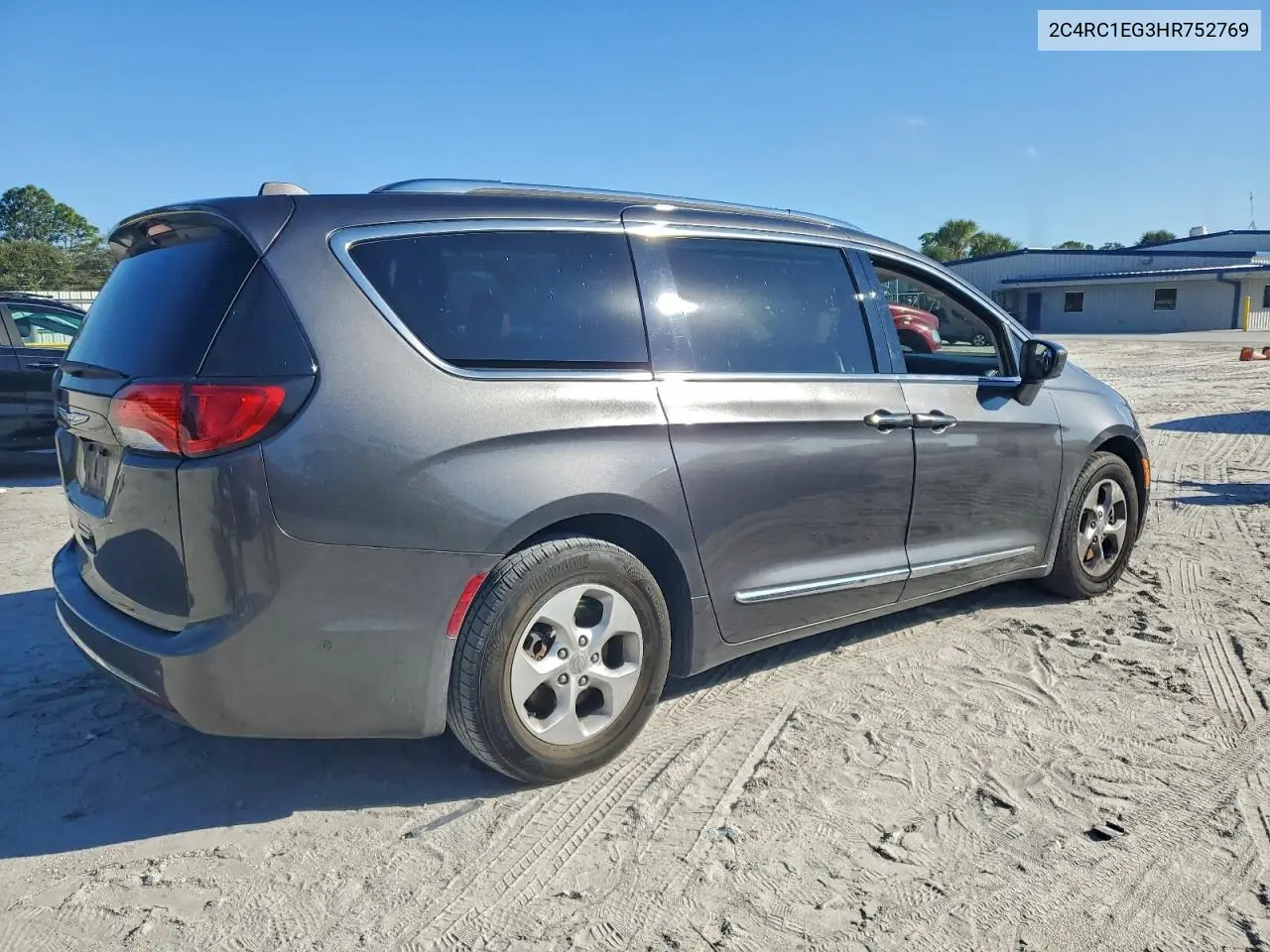 2C4RC1EG3HR752769 2017 Chrysler Pacifica Touring L Plus