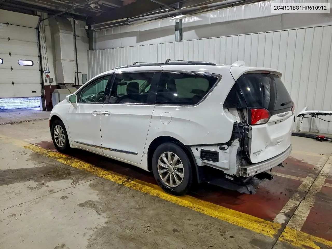 2C4RC1BG1HR610912 2017 Chrysler Pacifica Touring L