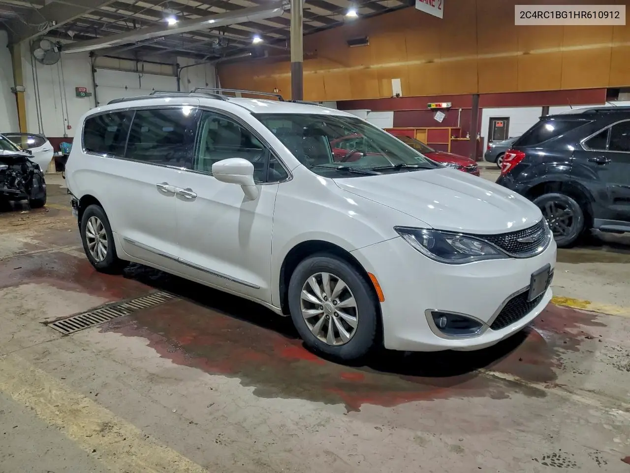 2C4RC1BG1HR610912 2017 Chrysler Pacifica Touring L