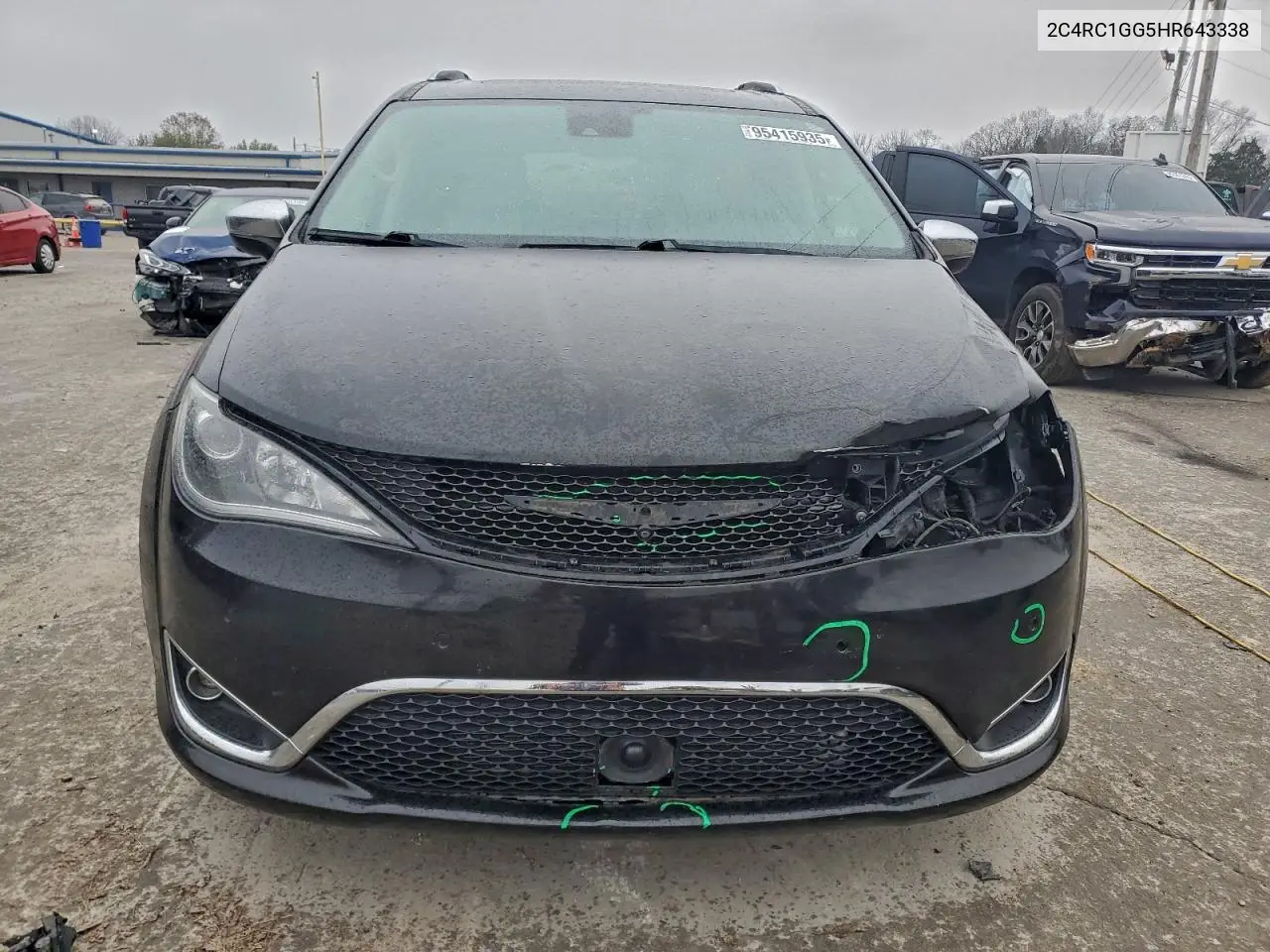 2C4RC1GG5HR643338 2017 Chrysler Pacifica Limited