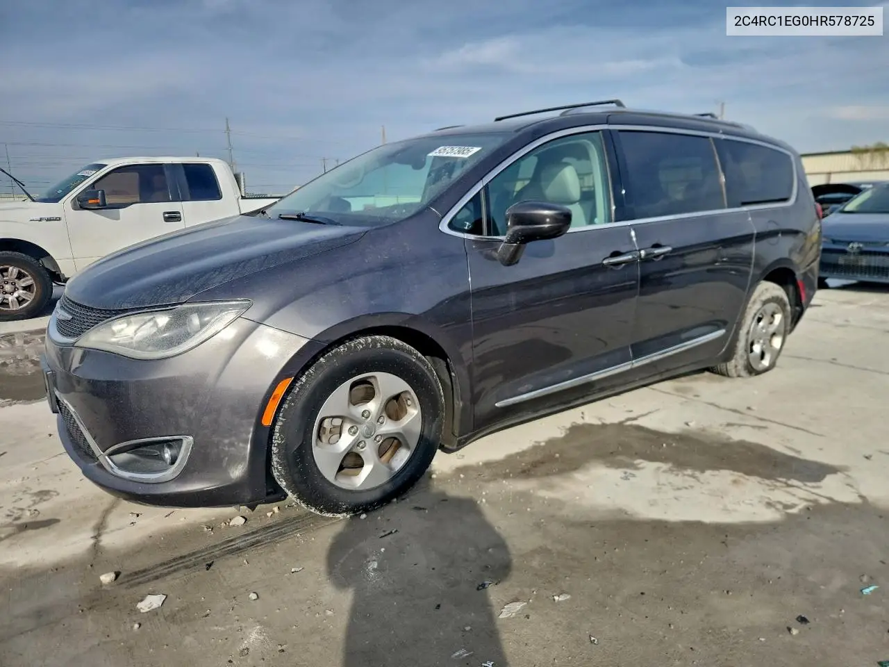 2C4RC1EG0HR578725 2017 Chrysler Pacifica Touring L Plus