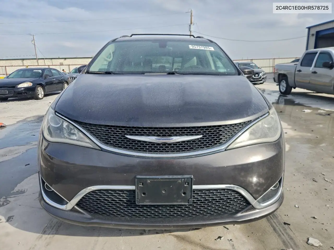 2C4RC1EG0HR578725 2017 Chrysler Pacifica Touring L Plus