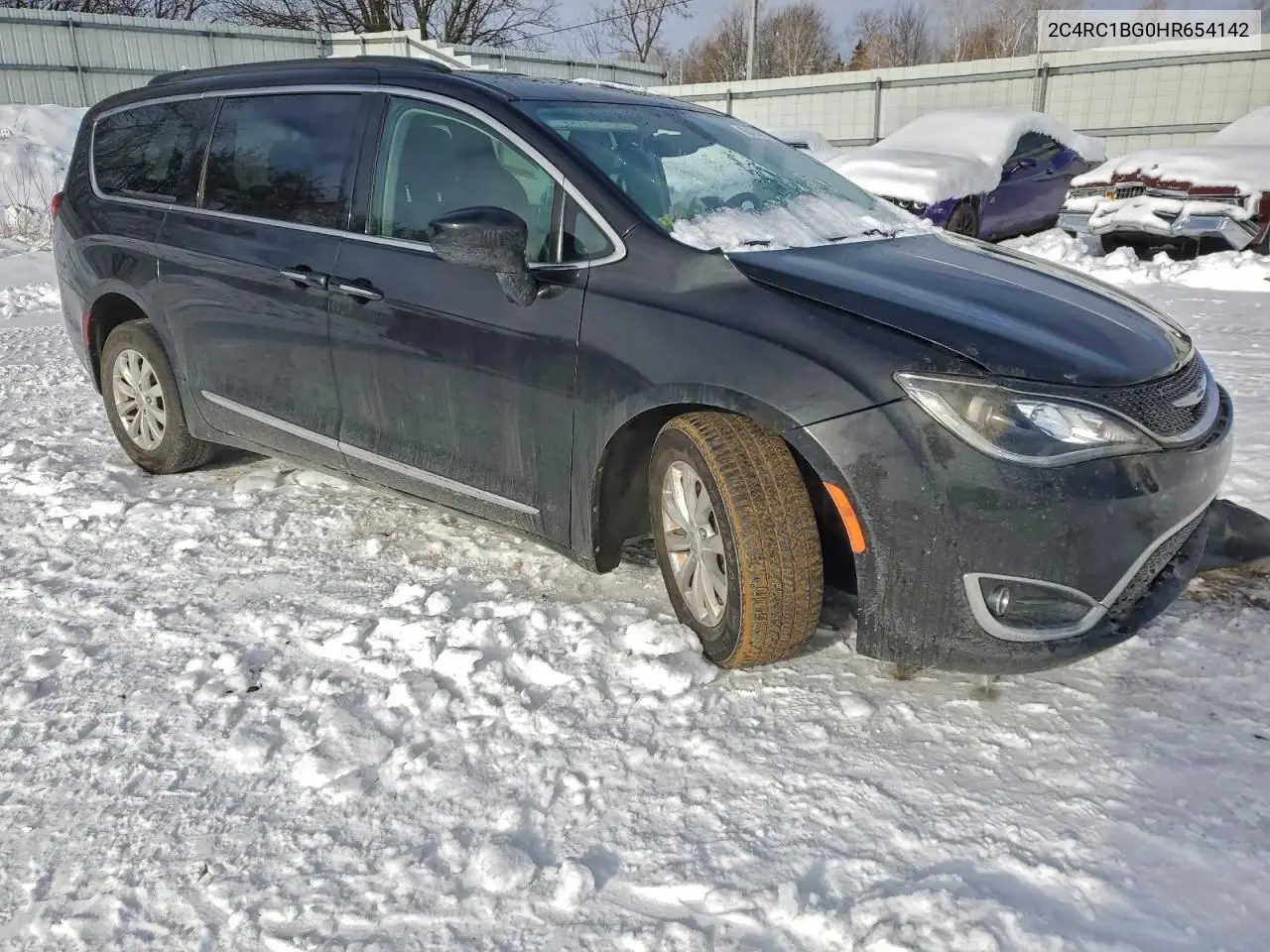 2C4RC1BG0HR654142 2017 Chrysler Pacifica Touring L