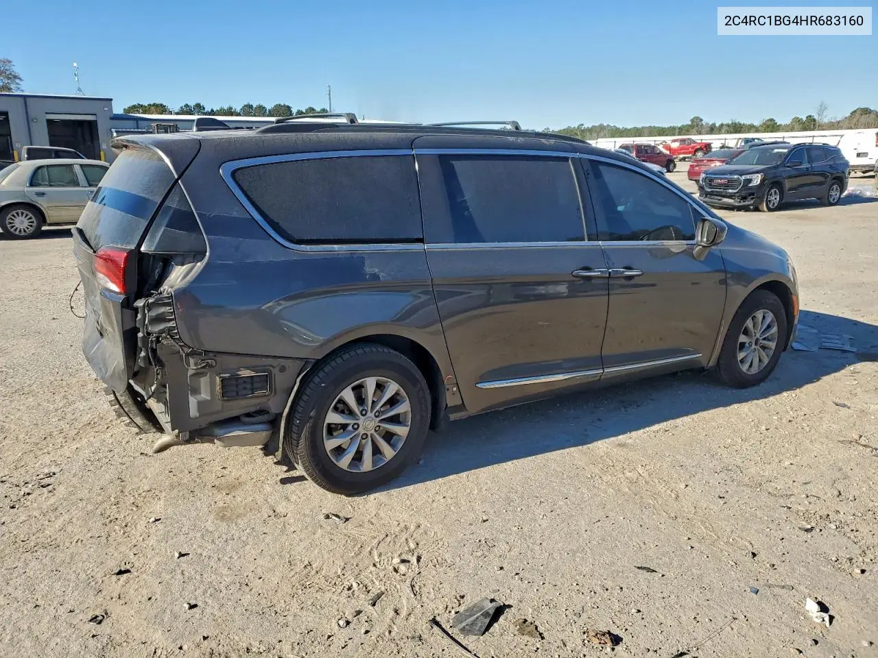 2C4RC1BG4HR683160 2017 Chrysler Pacifica Touring L