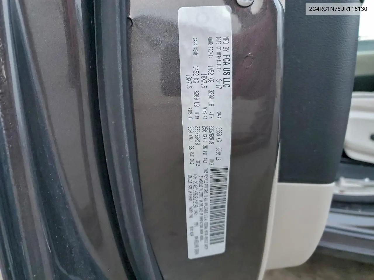 2C4RC1N78JR116130 2018 Chrysler Pacifica Hybrid Limited