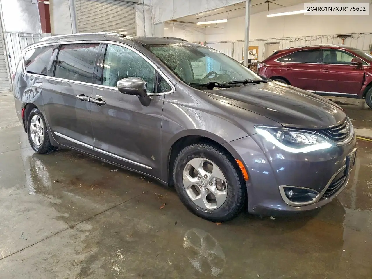 2C4RC1N7XJR175602 2018 Chrysler Pacifica Hybrid Limited