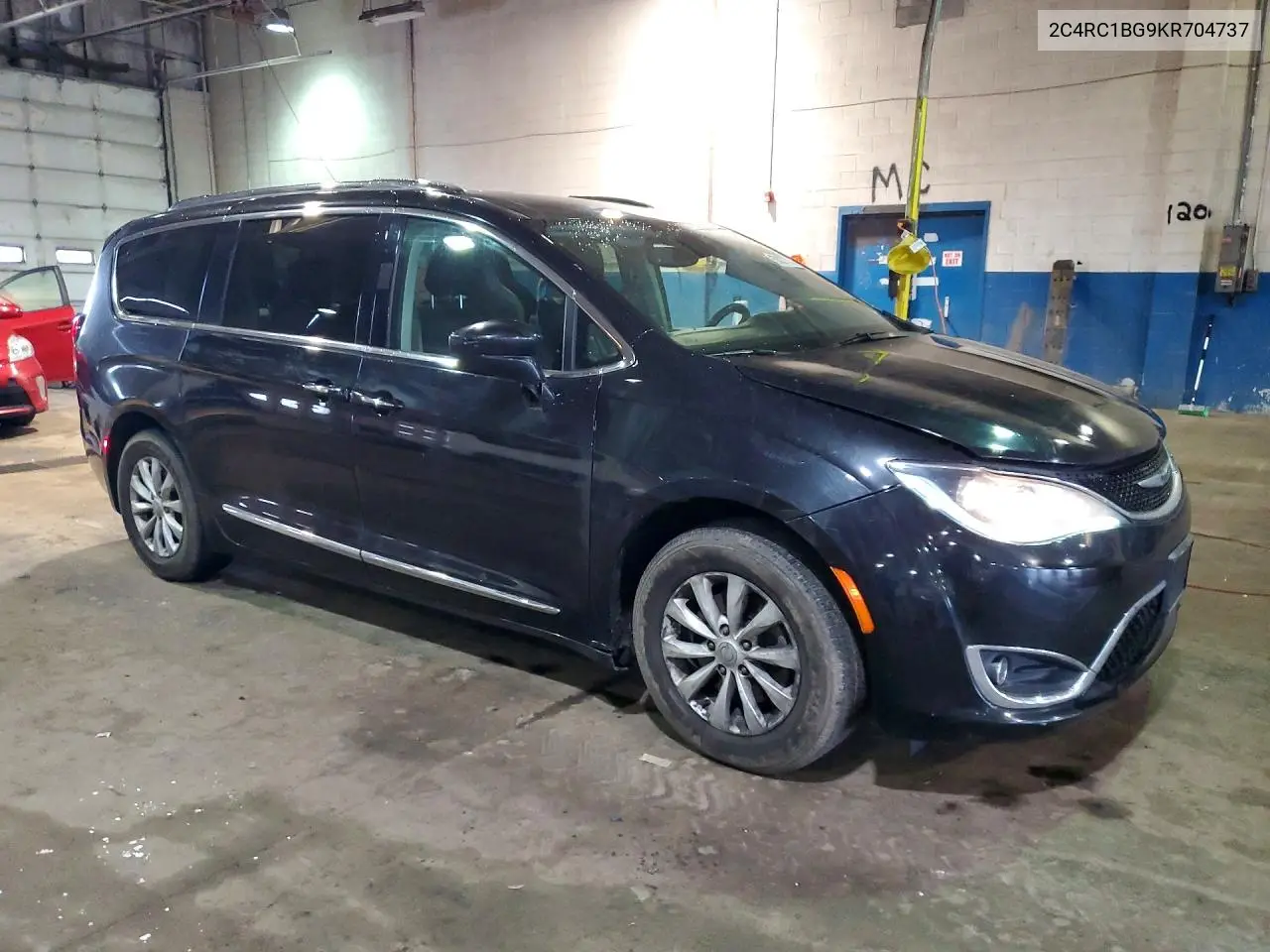 2C4RC1BG9KR704737 2019 Chrysler Pacifica Touring L